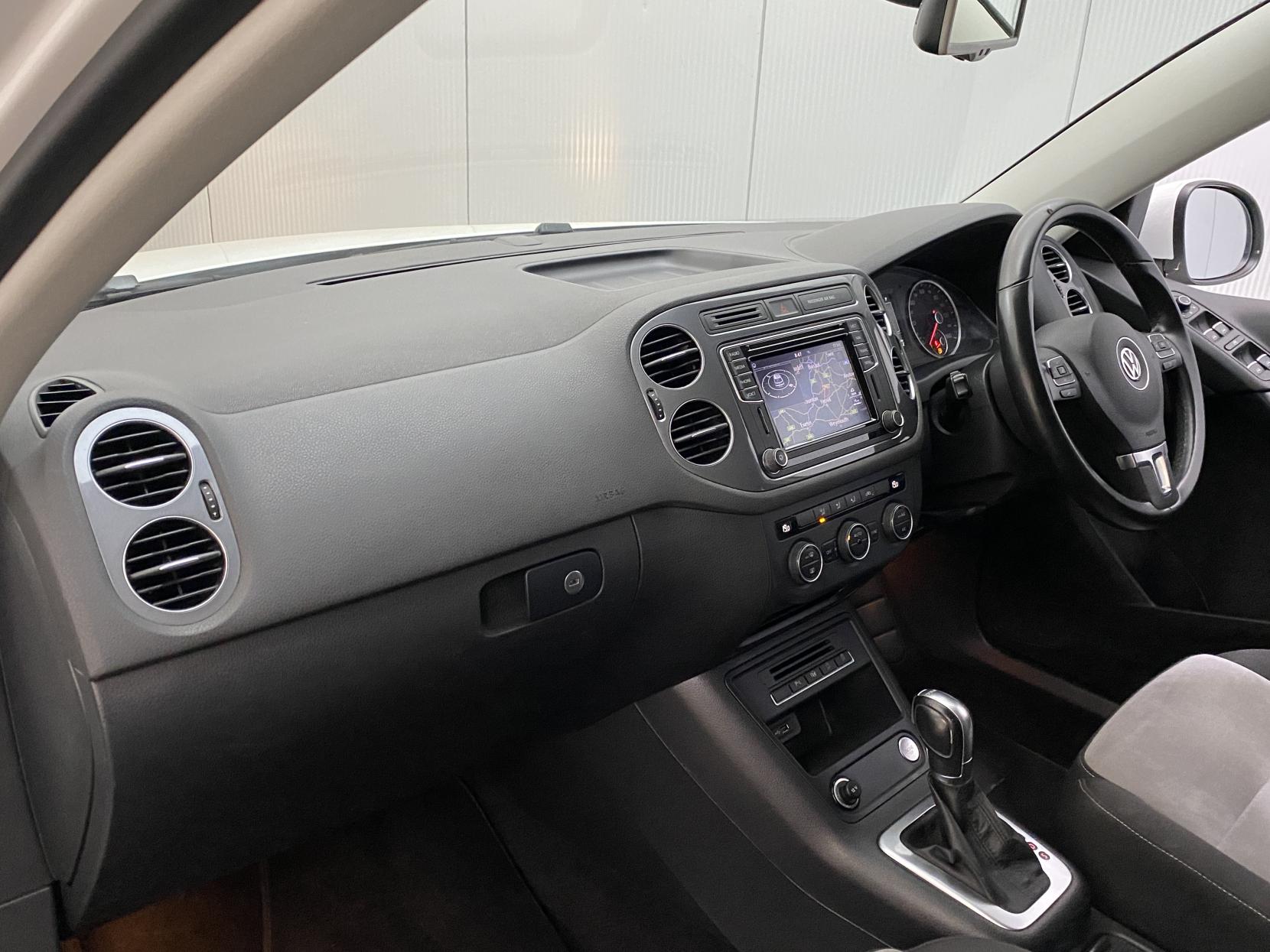 Volkswagen Tiguan 2.0 TDI BlueMotion Tech Match Edition SUV 5dr Diesel DSG 4WD Euro 6 (s/s) (150 ps)