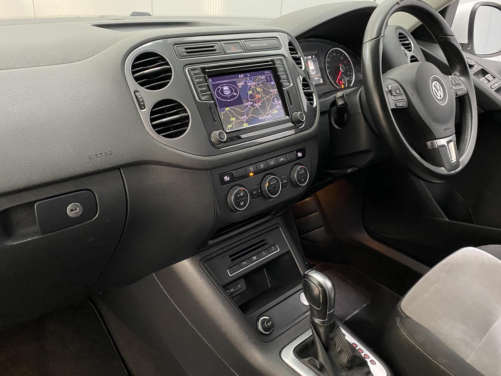 Volkswagen Tiguan 2.0 TDI BlueMotion Tech Match Edition SUV 5dr Diesel DSG 4WD Euro 6 (s/s) (150 ps)