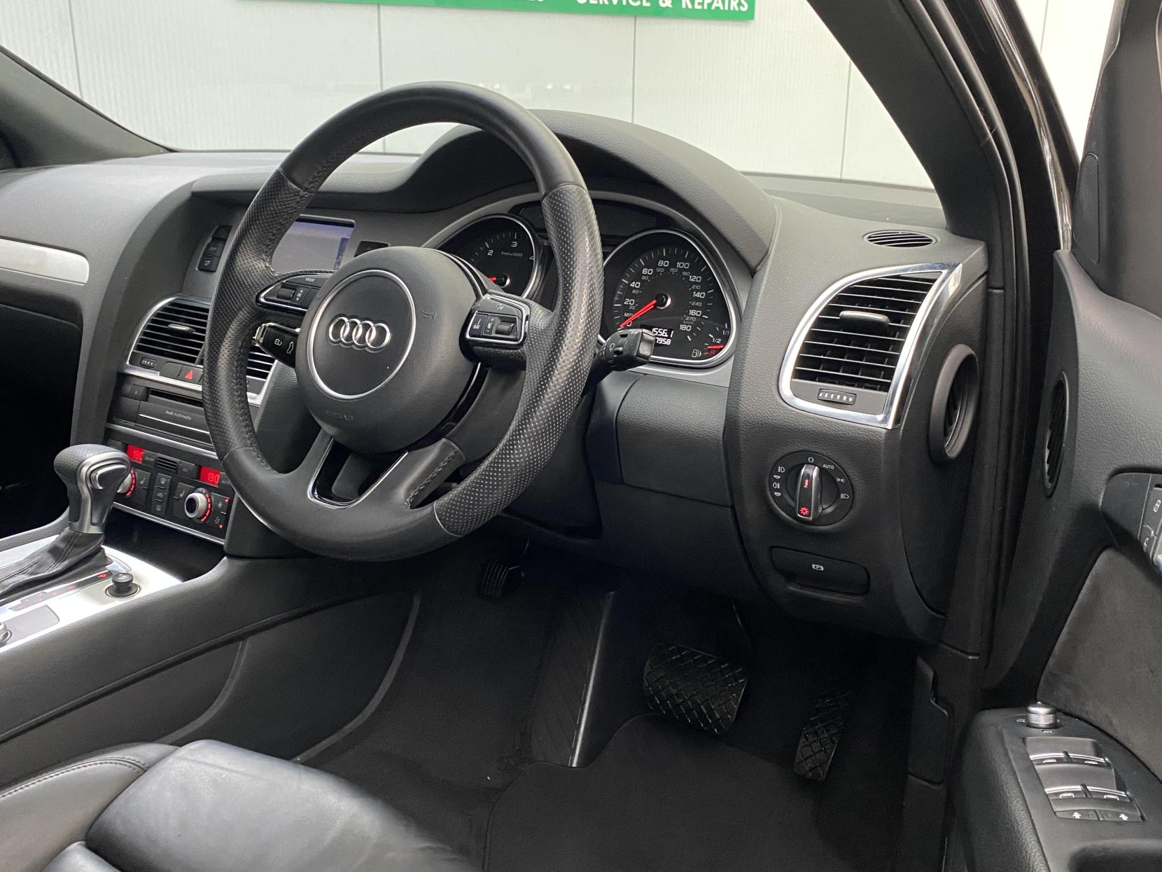 Audi Q7 3.0 TDI V6 S line Plus SUV 5dr Diesel Tiptronic quattro Euro 5 (s/s) (245 ps)