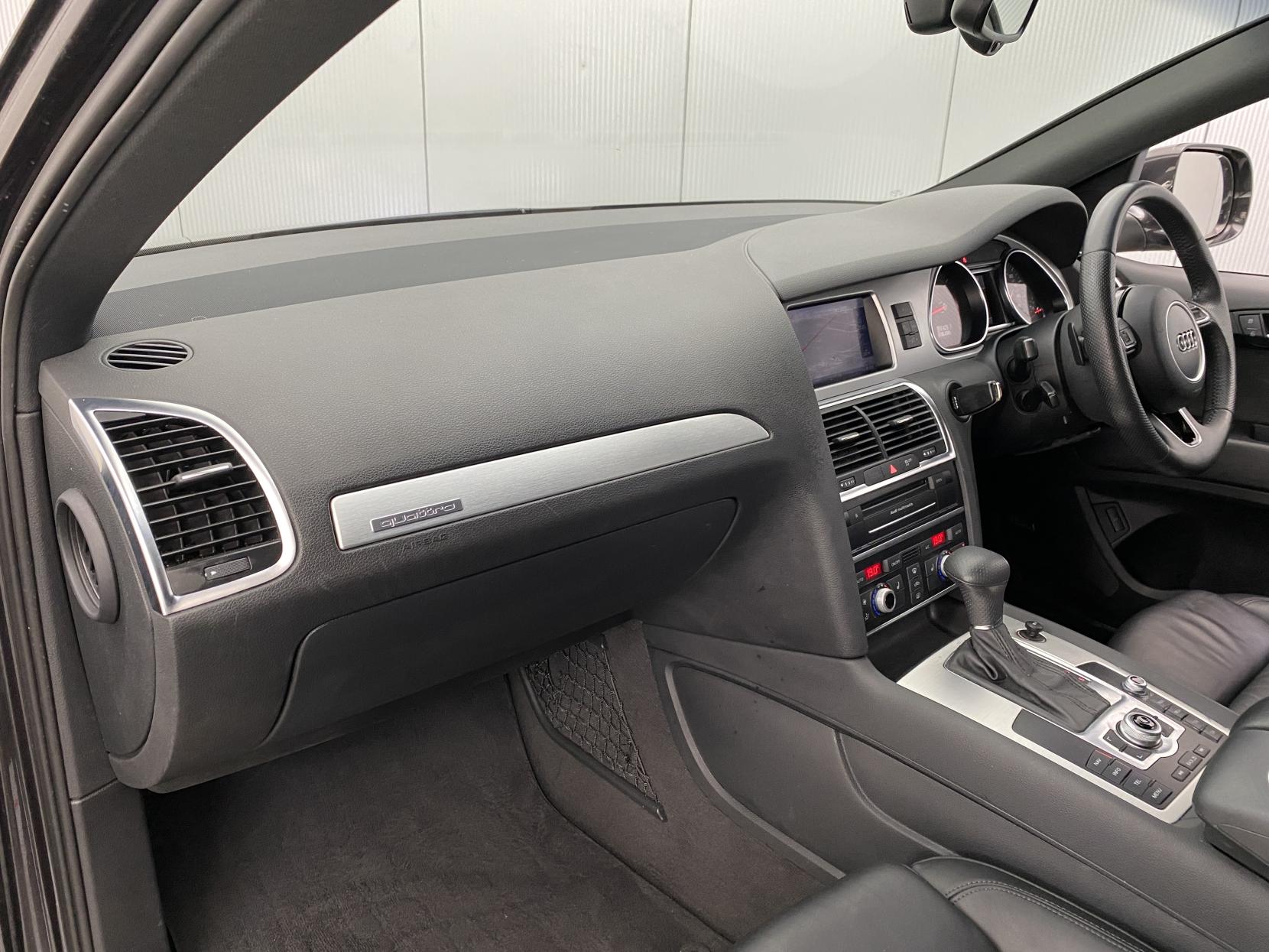 Audi Q7 3.0 TDI V6 S line Plus SUV 5dr Diesel Tiptronic quattro Euro 5 (s/s) (245 ps)