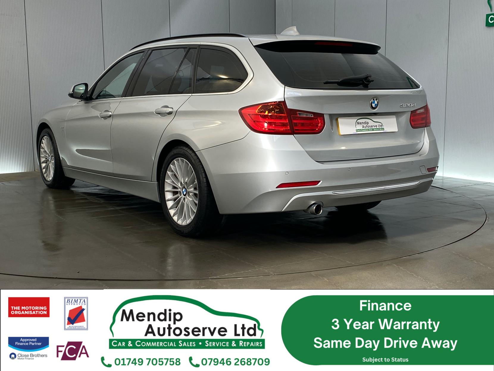BMW 3 Series 2.0 320d Luxury Touring 5dr Diesel Auto Euro 5 (s/s) (184 ps)