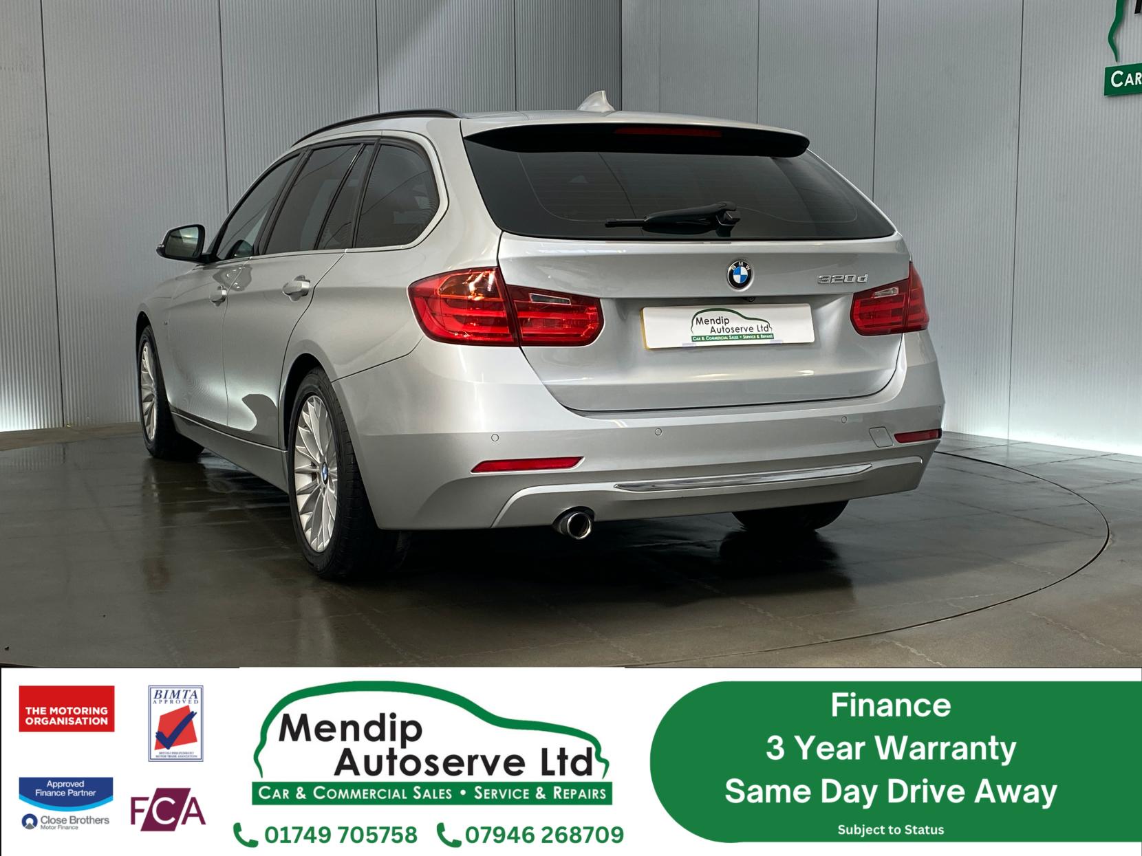 BMW 3 Series 2.0 320d Luxury Touring 5dr Diesel Auto Euro 5 (s/s) (184 ps)