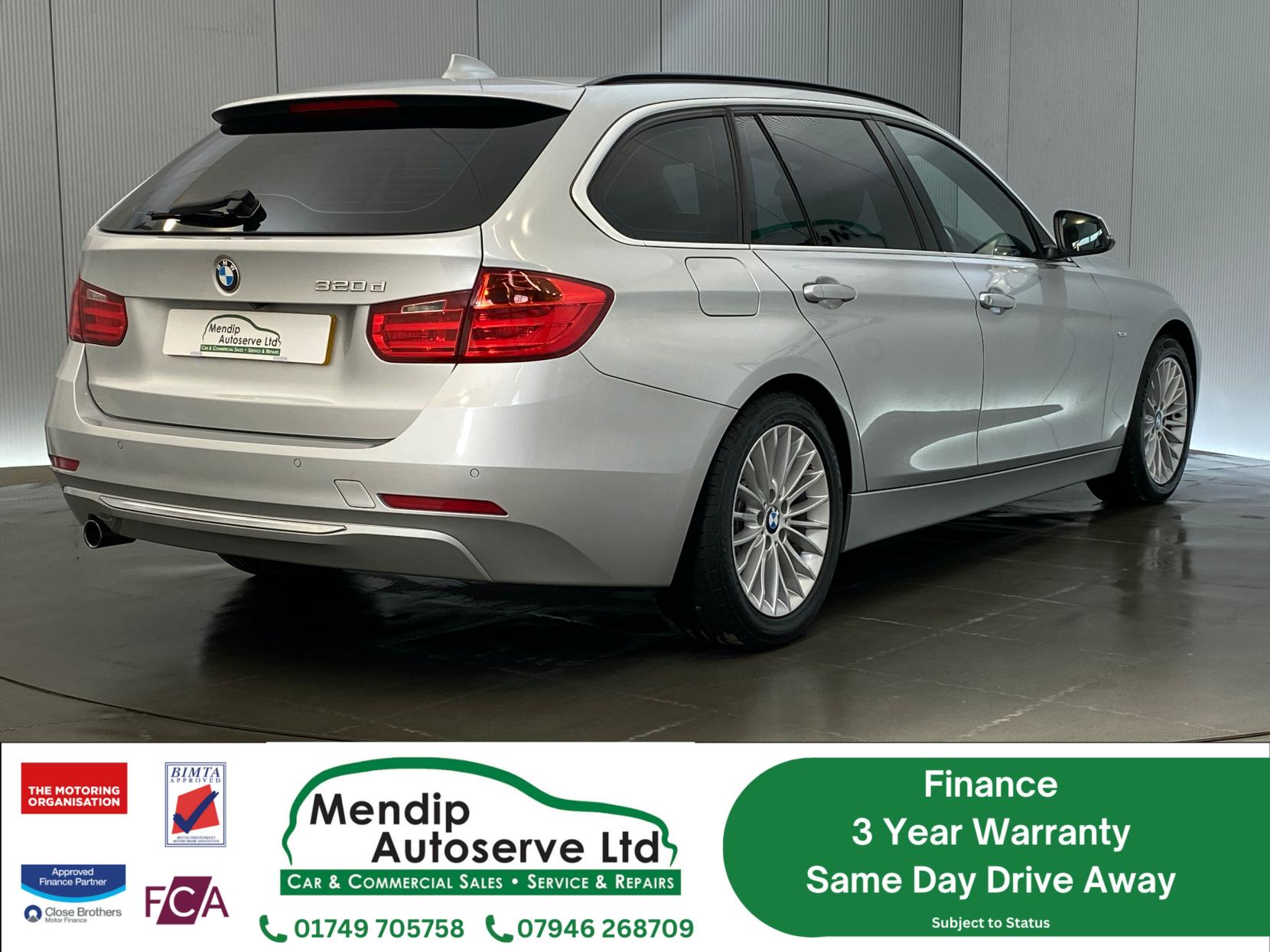 BMW 3 Series 2.0 320d Luxury Touring 5dr Diesel Auto Euro 5 (s/s) (184 ps)