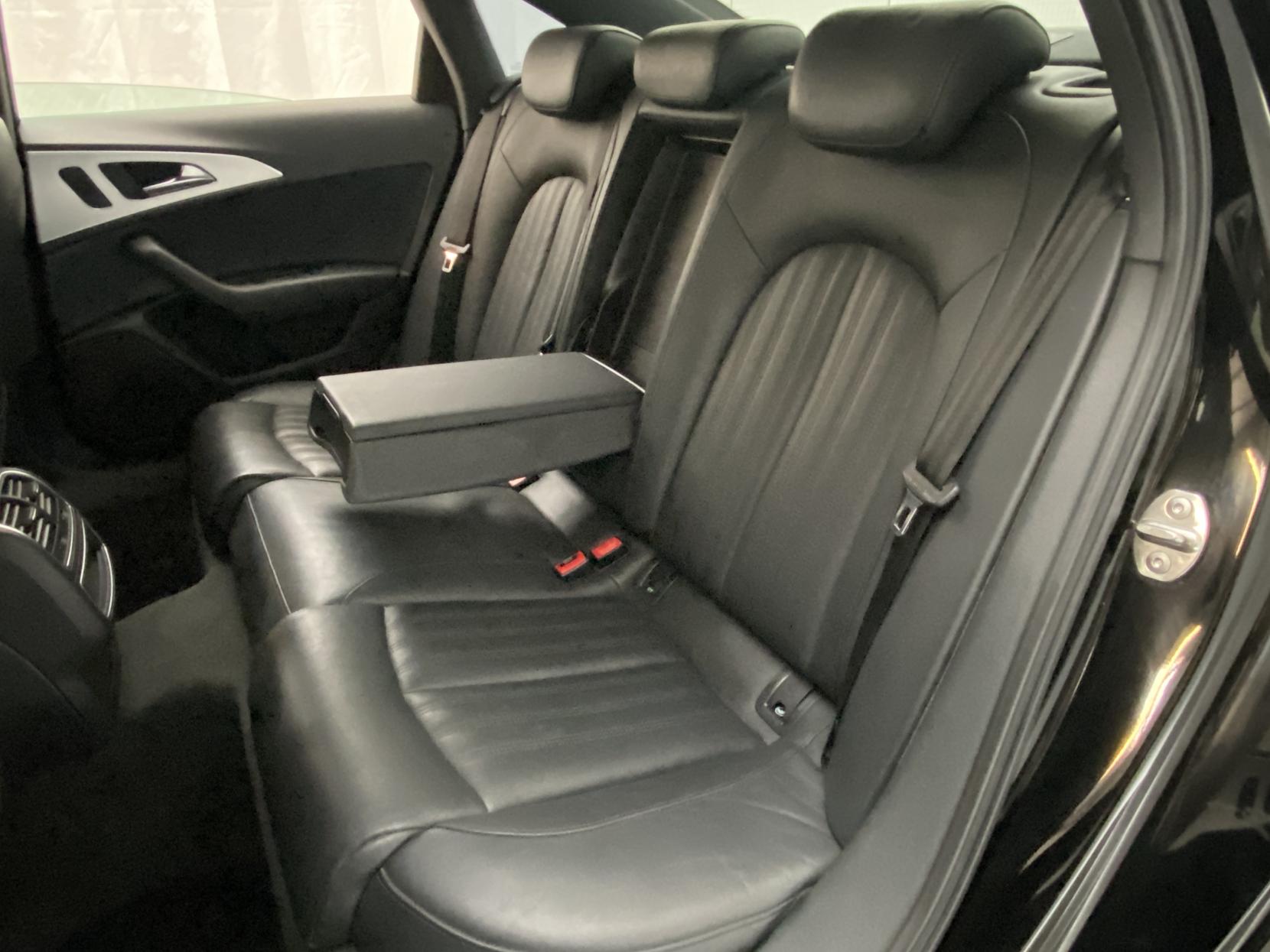 Audi A6 Saloon 2.0 TDI ultra S line Saloon 4dr Diesel Manual Euro 6 (s/s) (190 ps)