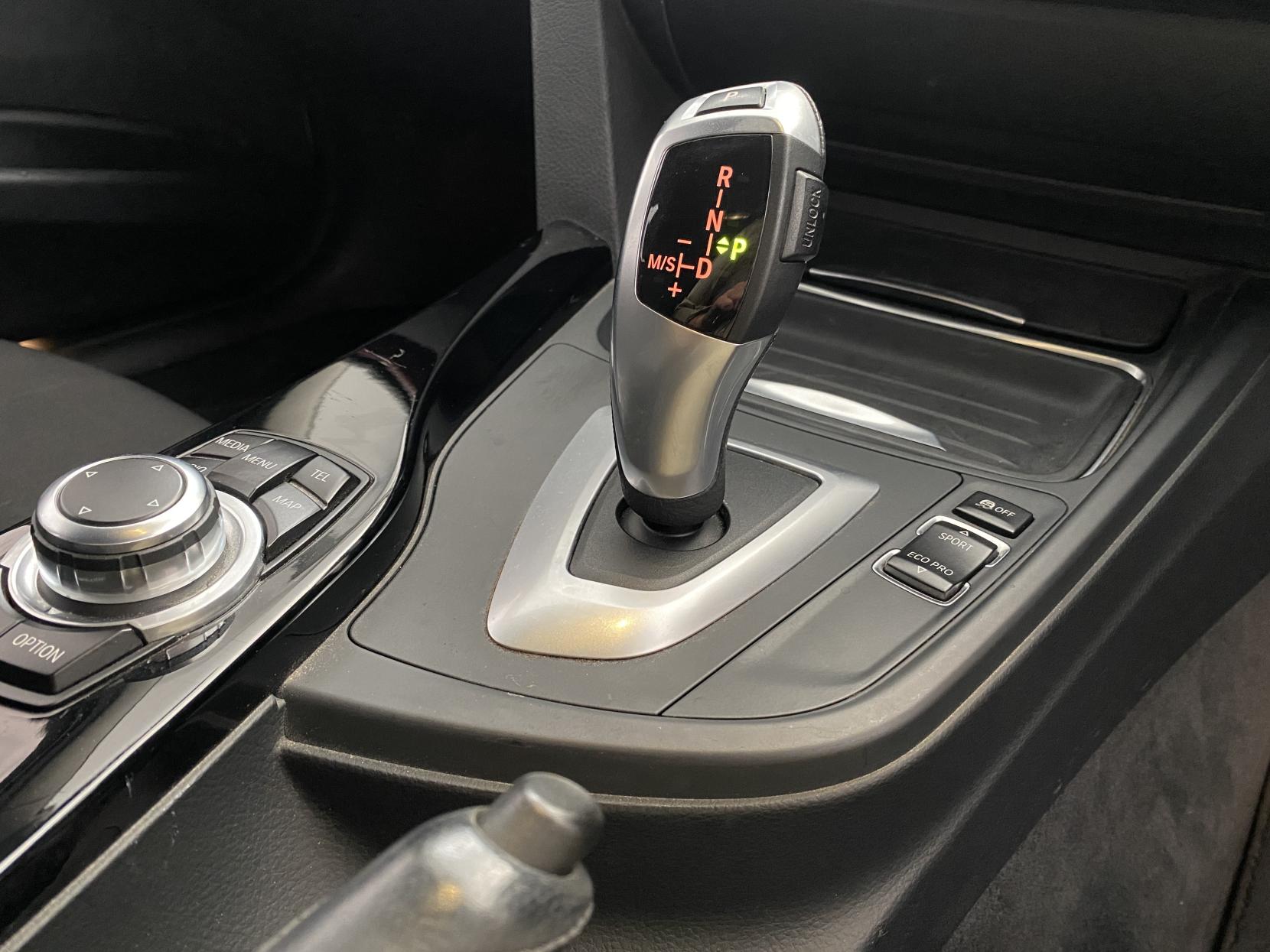 BMW 3 Series 2.0 320i Sport Touring 5dr Petrol Auto Euro 6 (s/s) (184 ps)