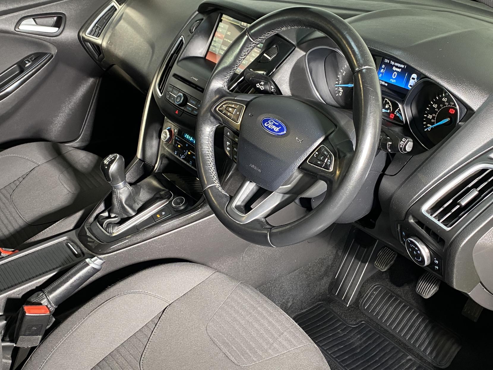 Ford Focus 1.0T EcoBoost Titanium Hatchback 5dr Petrol Manual Euro 6 (s/s) (100 ps)