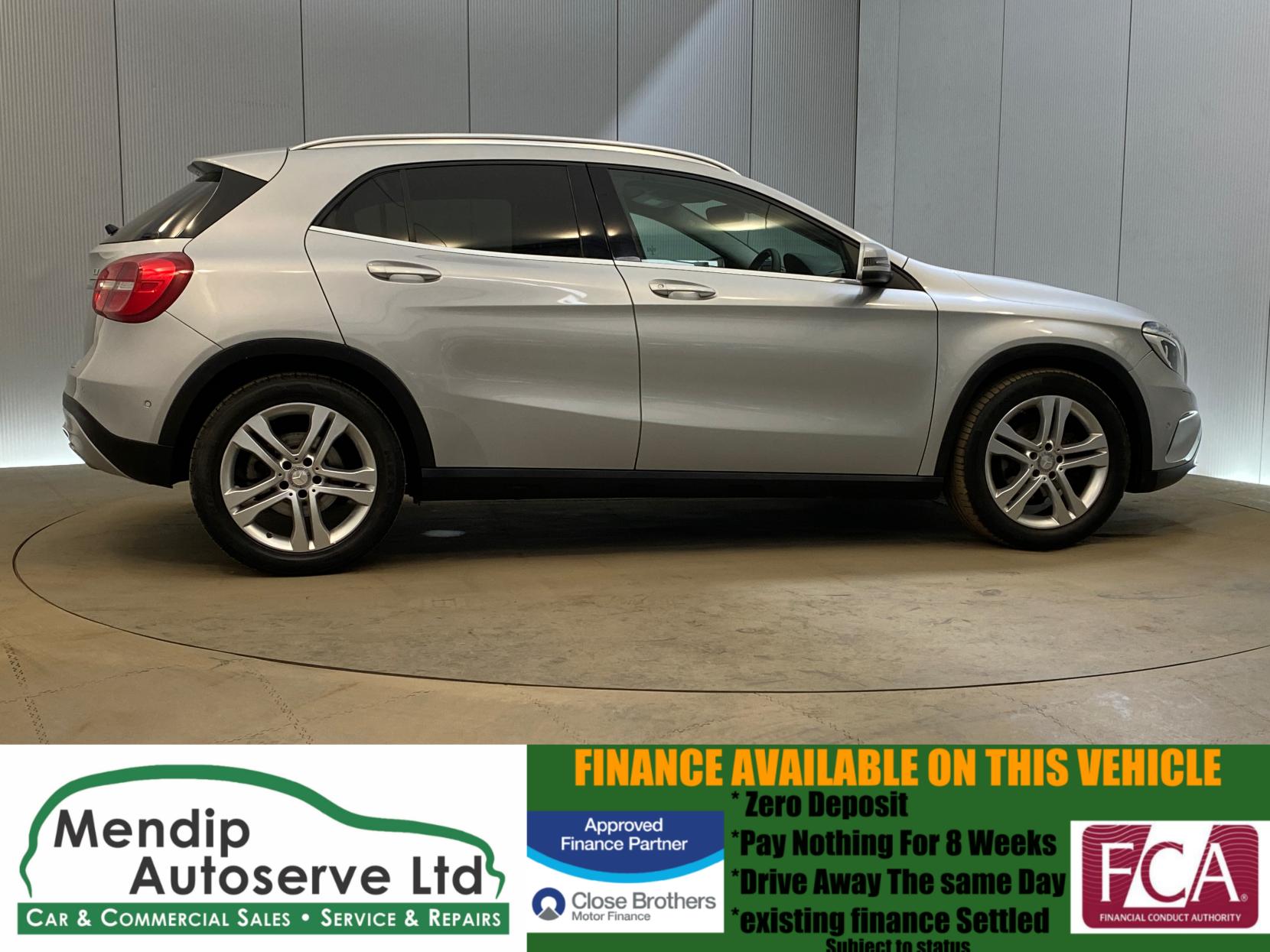 Mercedes-Benz GLA 2.1 GLA220 CDI SE SUV 5dr Diesel 7G-DCT 4MATIC Euro 6 (s/s) (170 ps)