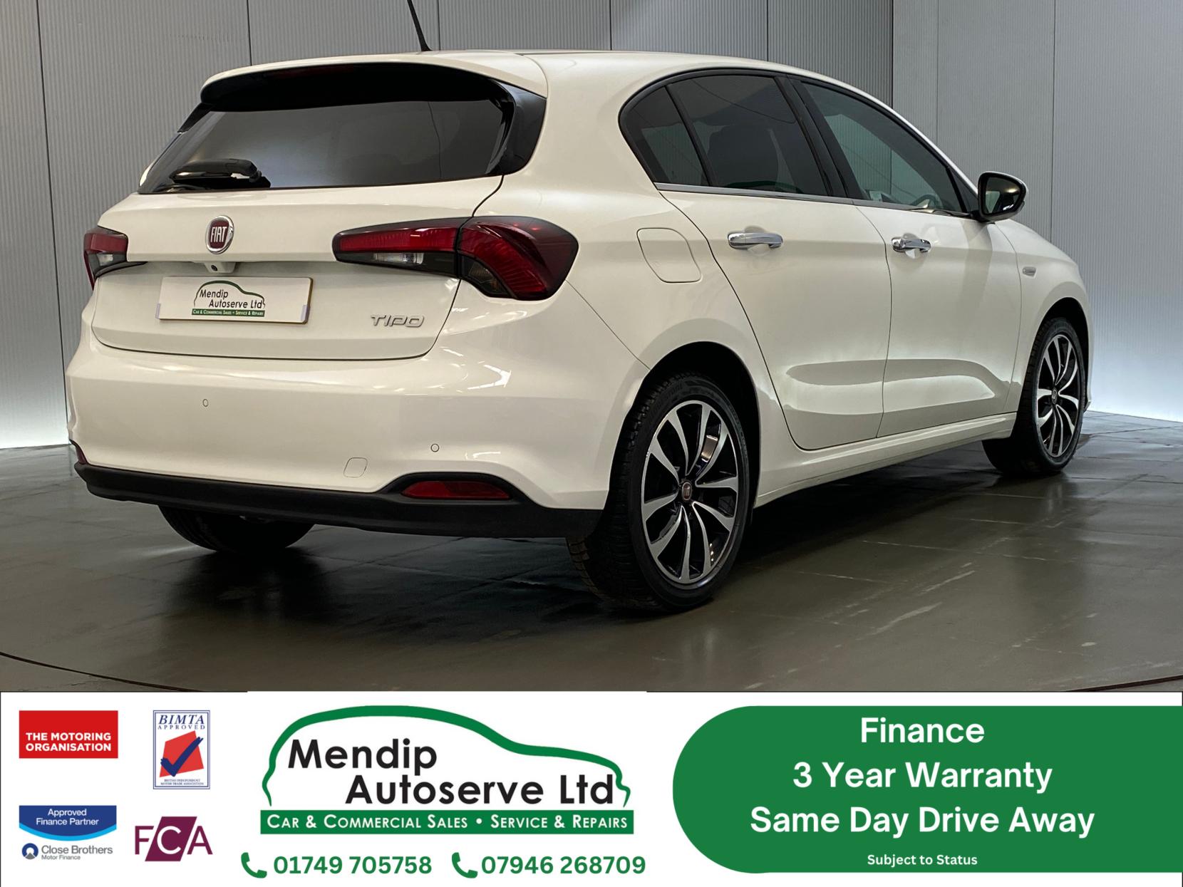 Fiat Tipo 1.4 MPI Lounge Hatchback 5dr Petrol Manual Euro 6 (95 ps)