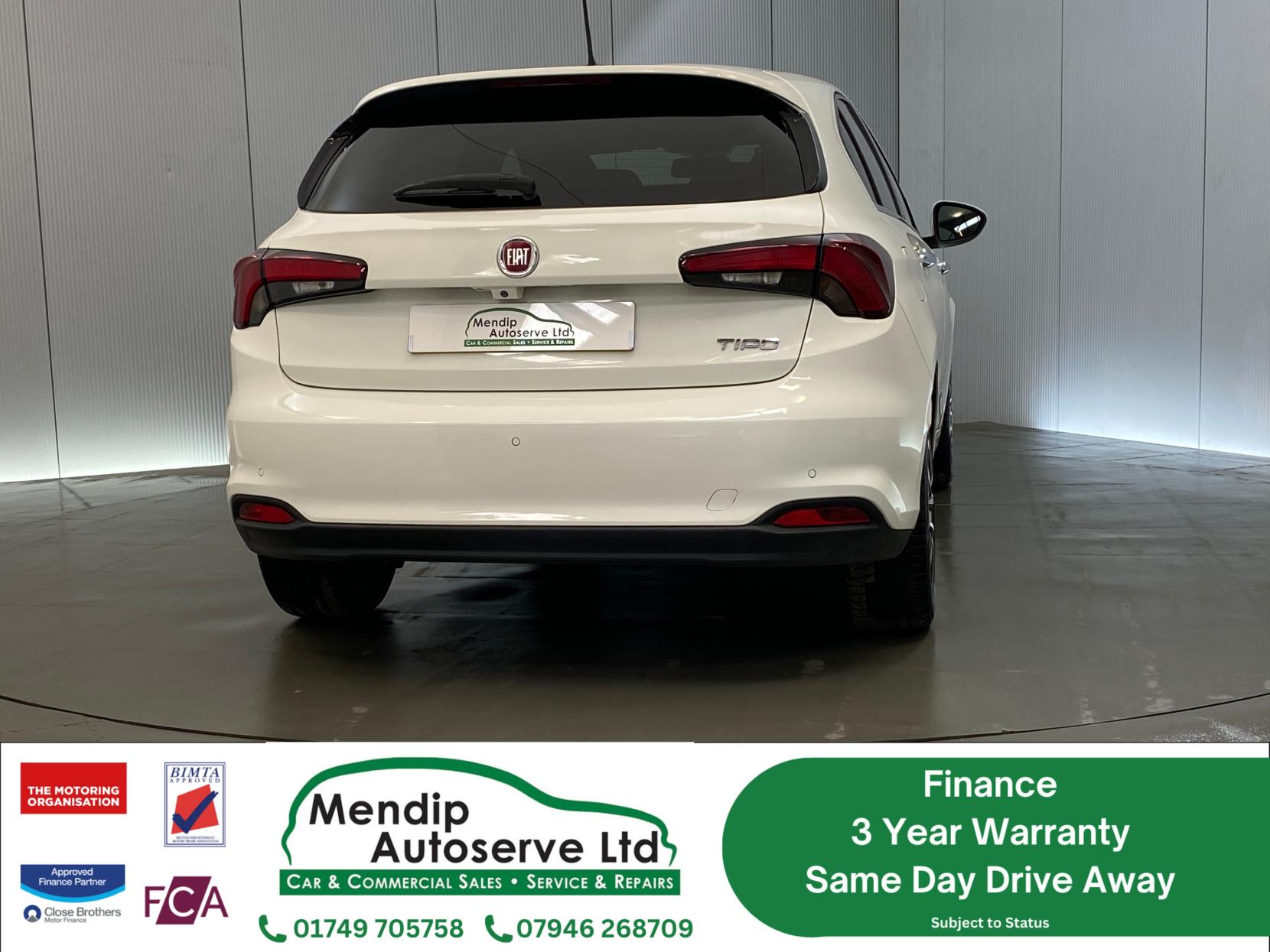Fiat Tipo 1.4 MPI Lounge Hatchback 5dr Petrol Manual Euro 6 (95 ps)