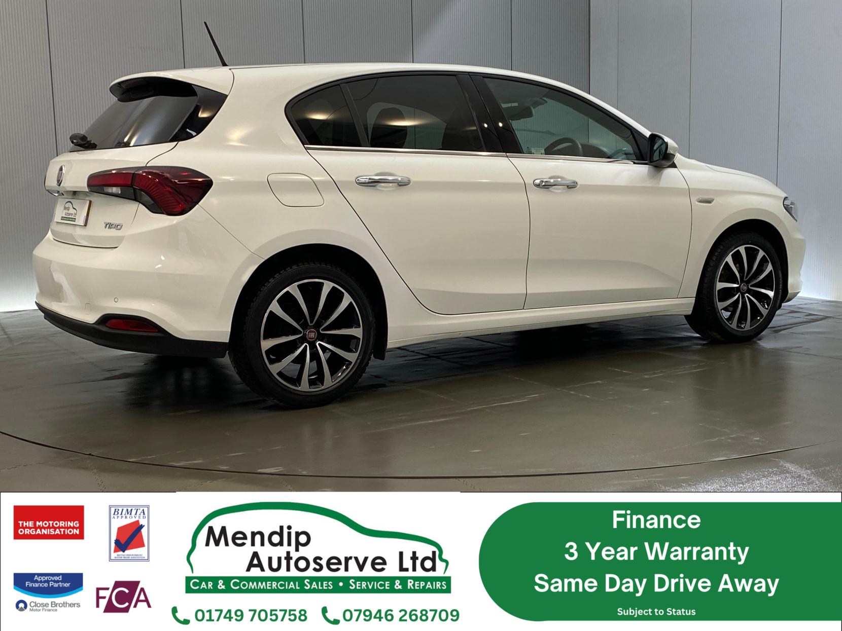 Fiat Tipo 1.4 MPI Lounge Hatchback 5dr Petrol Manual Euro 6 (95 ps)