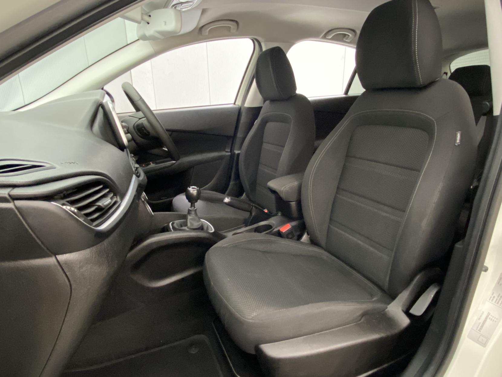 Fiat Tipo 1.4 MPI Lounge Hatchback 5dr Petrol Manual Euro 6 (95 ps)