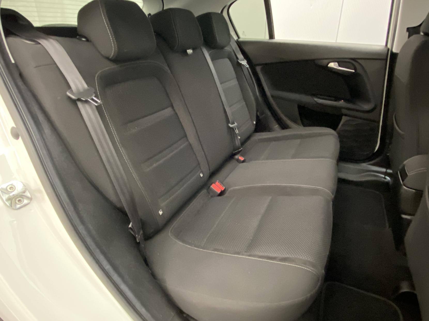 Fiat Tipo 1.4 MPI Lounge Hatchback 5dr Petrol Manual Euro 6 (95 ps)