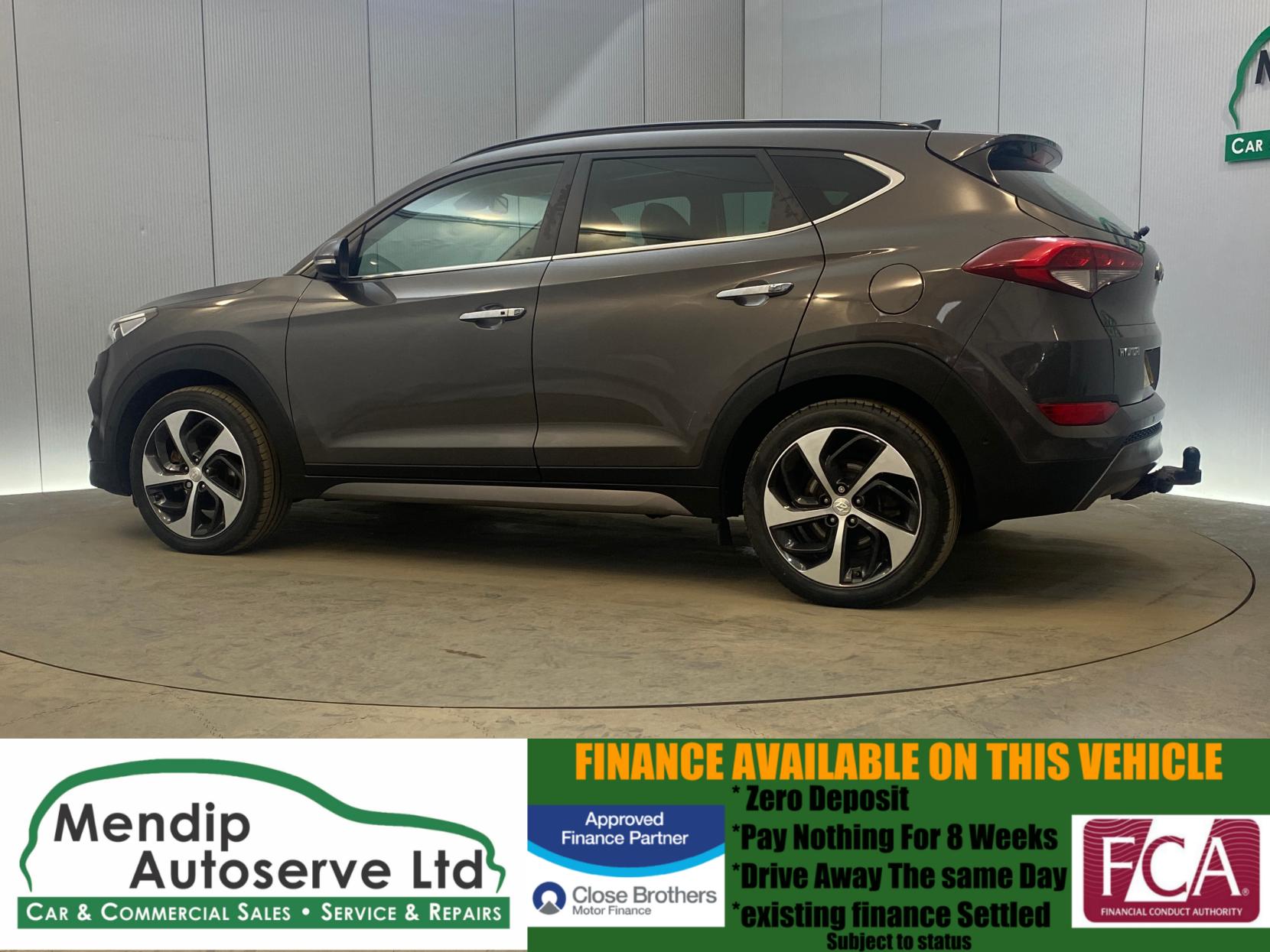 Hyundai TUCSON 2.0 CRDi Premium SE SUV 5dr Diesel Auto 4WD Euro 6 (136 ps)