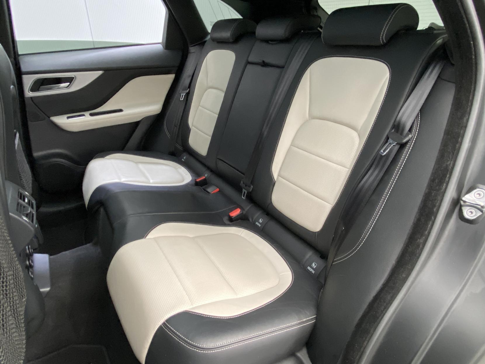 Jaguar F-PACE 2.0 D180 R-Sport SUV 5dr Diesel Auto AWD Euro 6 (s/s) (180 ps)