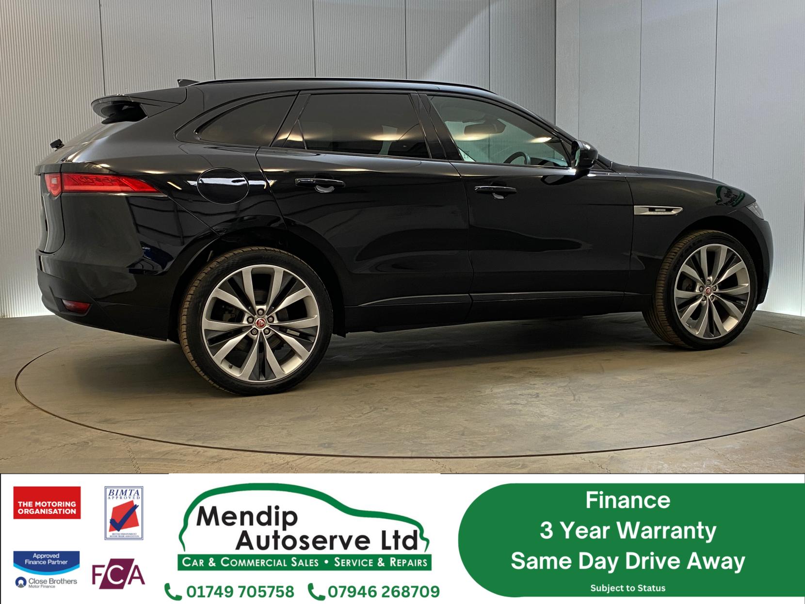 Jaguar F-PACE 2.0 D180 R-Sport SUV 5dr Diesel Auto AWD Euro 6 (s/s) (180 ps)