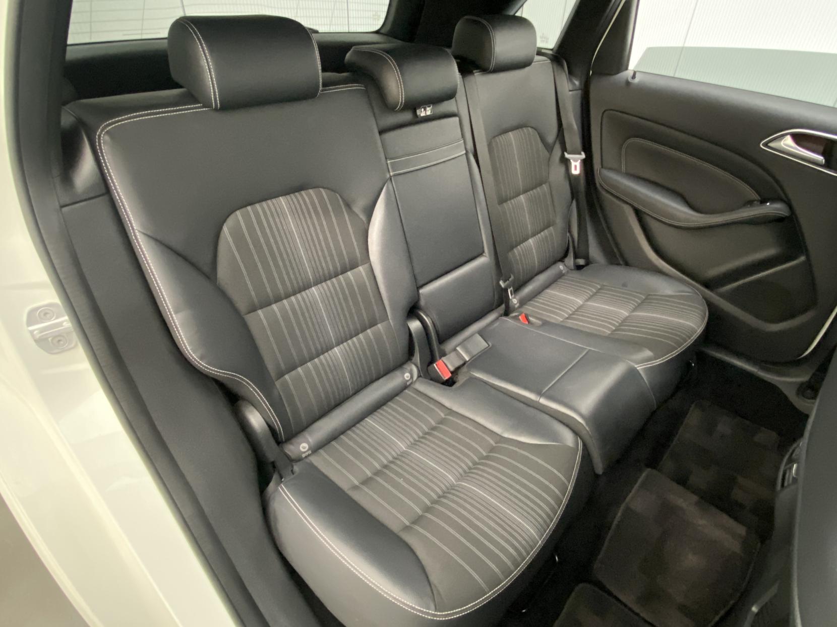 Mercedes-Benz B Class 1.6 B180 BlueEfficiency Sport MPV 5dr Petrol 7G-DCT Euro 5 (s/s) (122 ps)