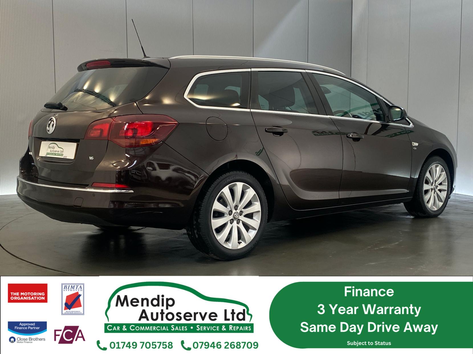 Vauxhall Astra 1.6 16V Elite Sports Tourer 5dr Petrol Auto Euro 5 (115 ps)