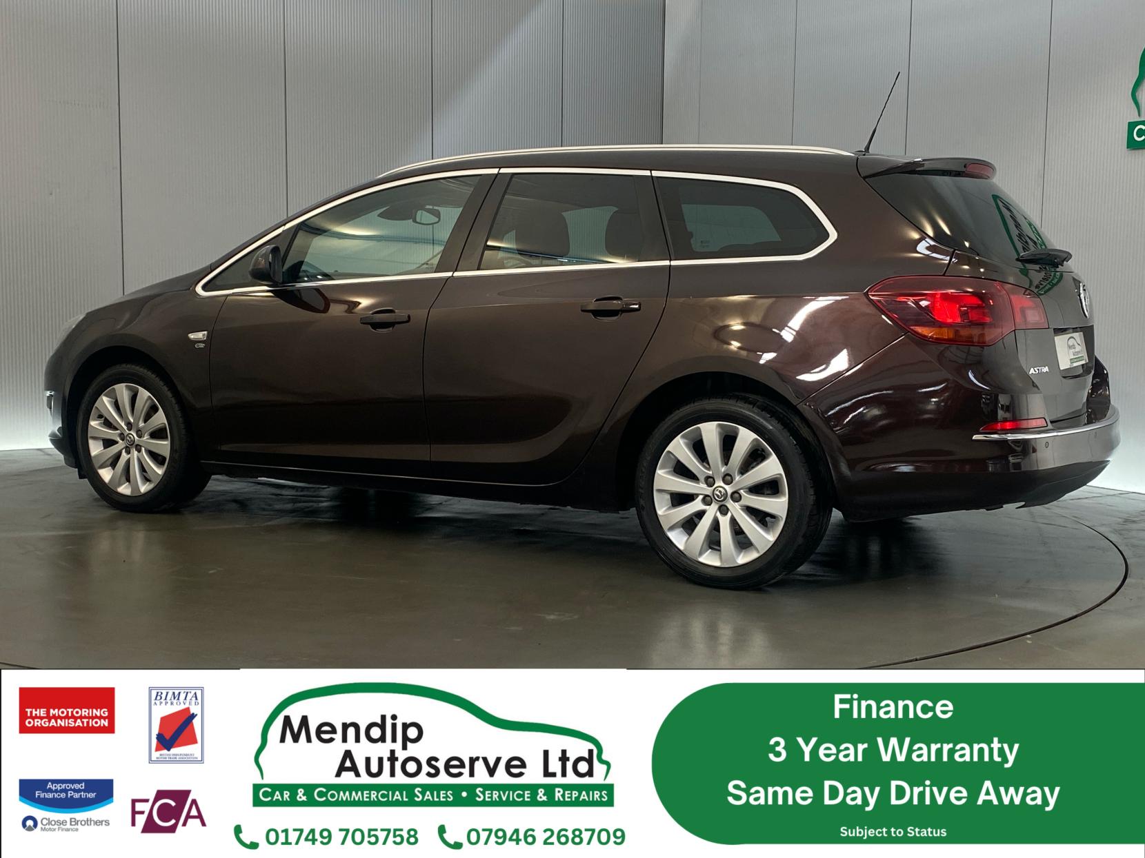 Vauxhall Astra 1.6 16V Elite Sports Tourer 5dr Petrol Auto Euro 5 (115 ps)
