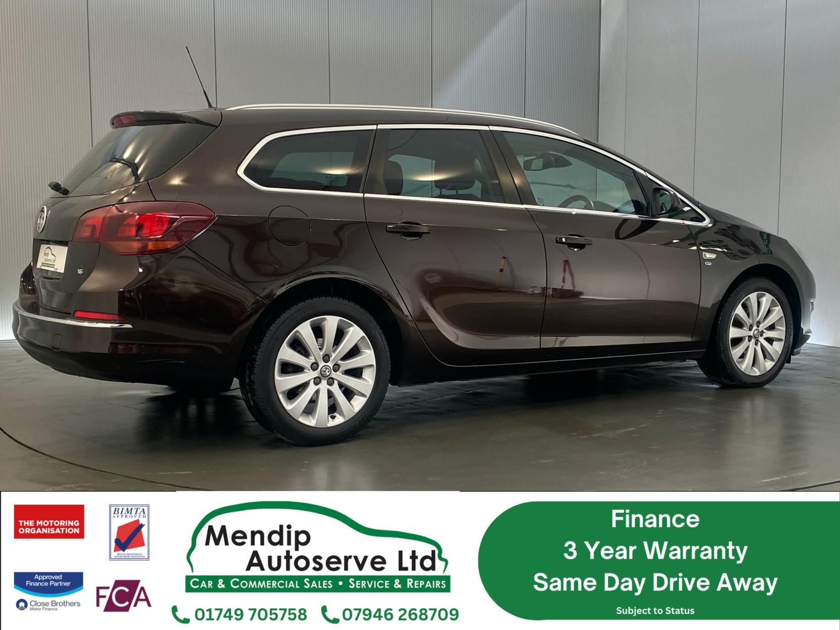 Vauxhall Astra 1.6 16V Elite Sports Tourer 5dr Petrol Auto Euro 5 (115 ps)