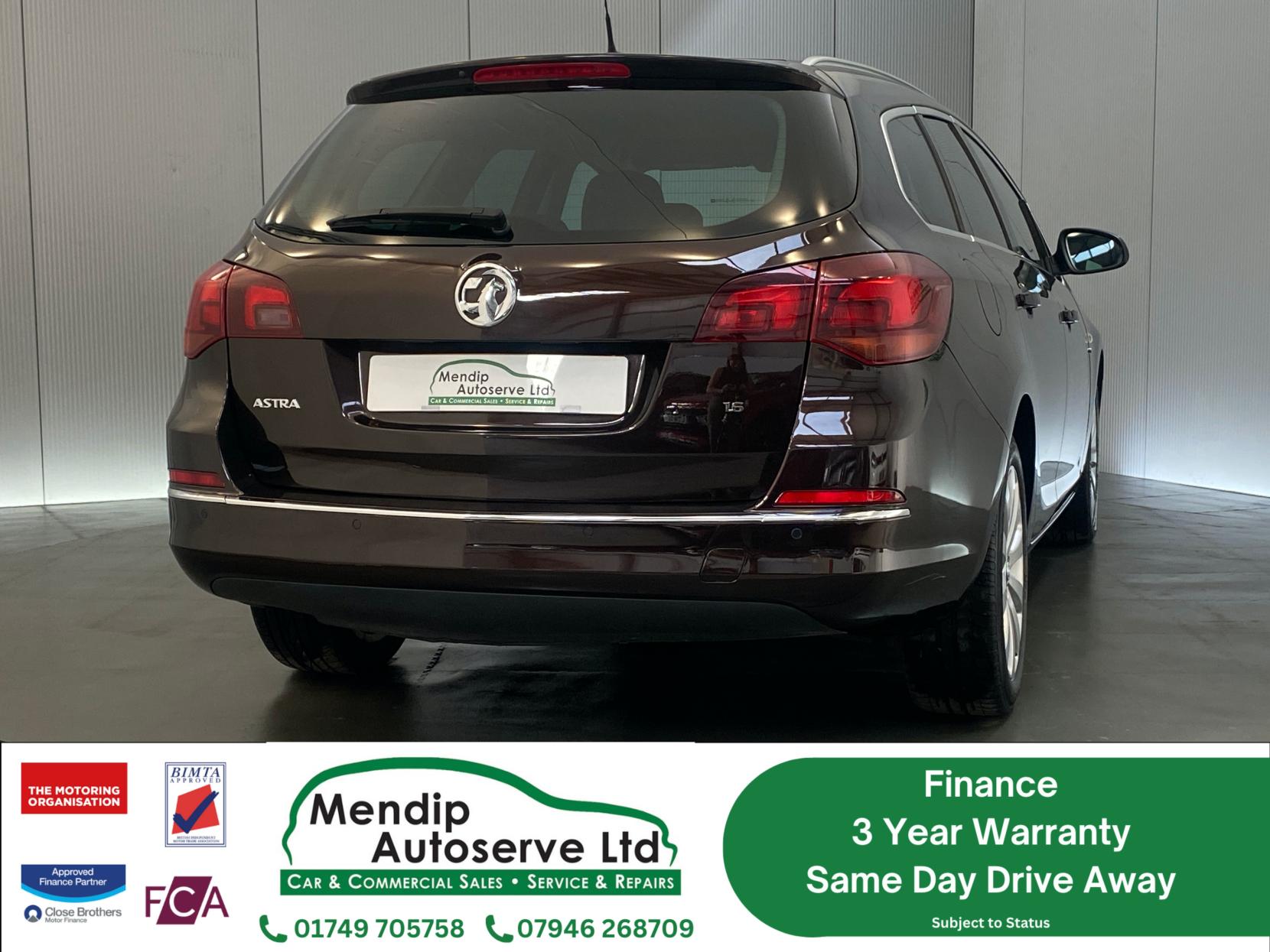 Vauxhall Astra 1.6 16V Elite Sports Tourer 5dr Petrol Auto Euro 5 (115 ps)