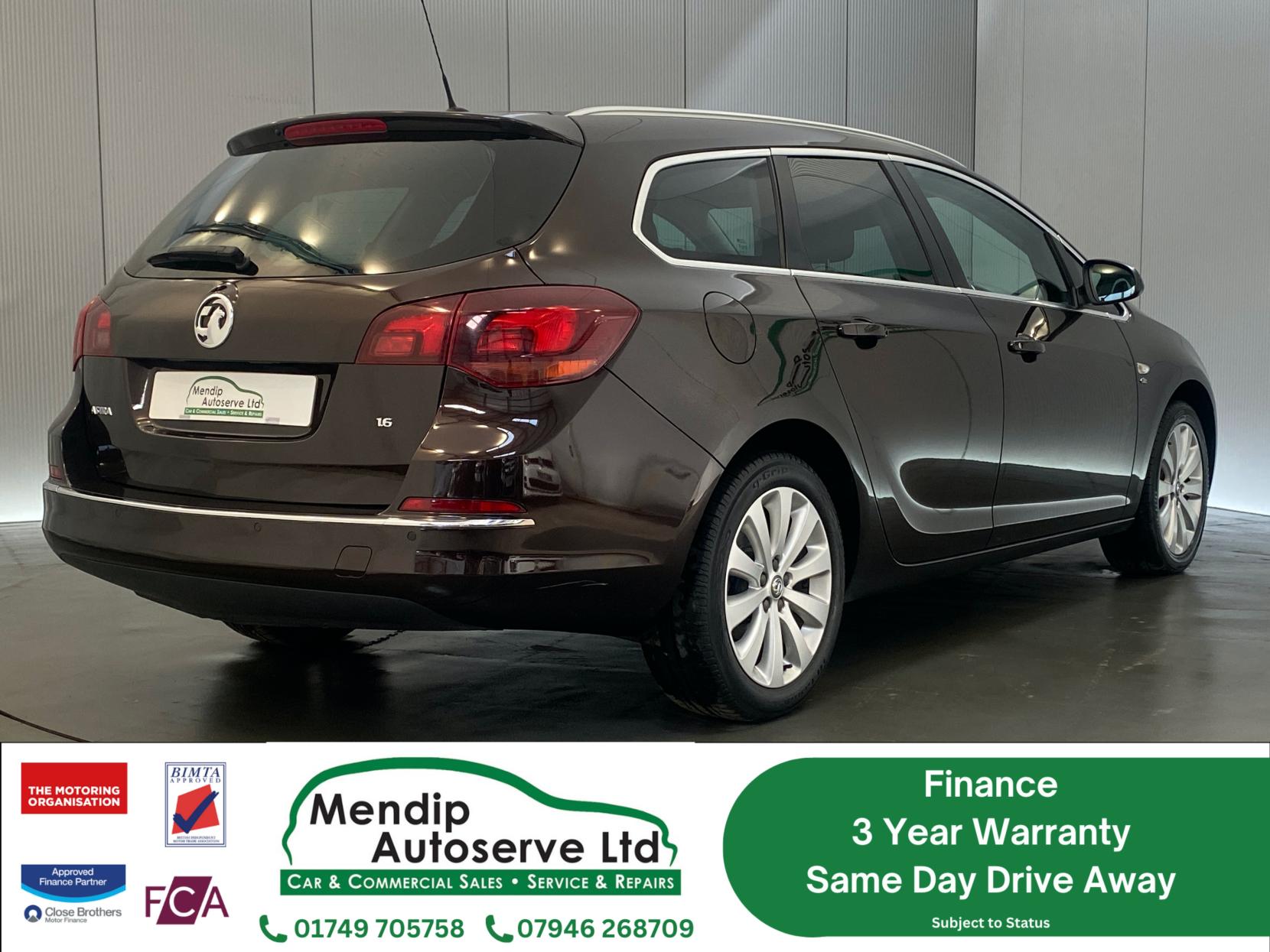 Vauxhall Astra 1.6 16V Elite Sports Tourer 5dr Petrol Auto Euro 5 (115 ps)