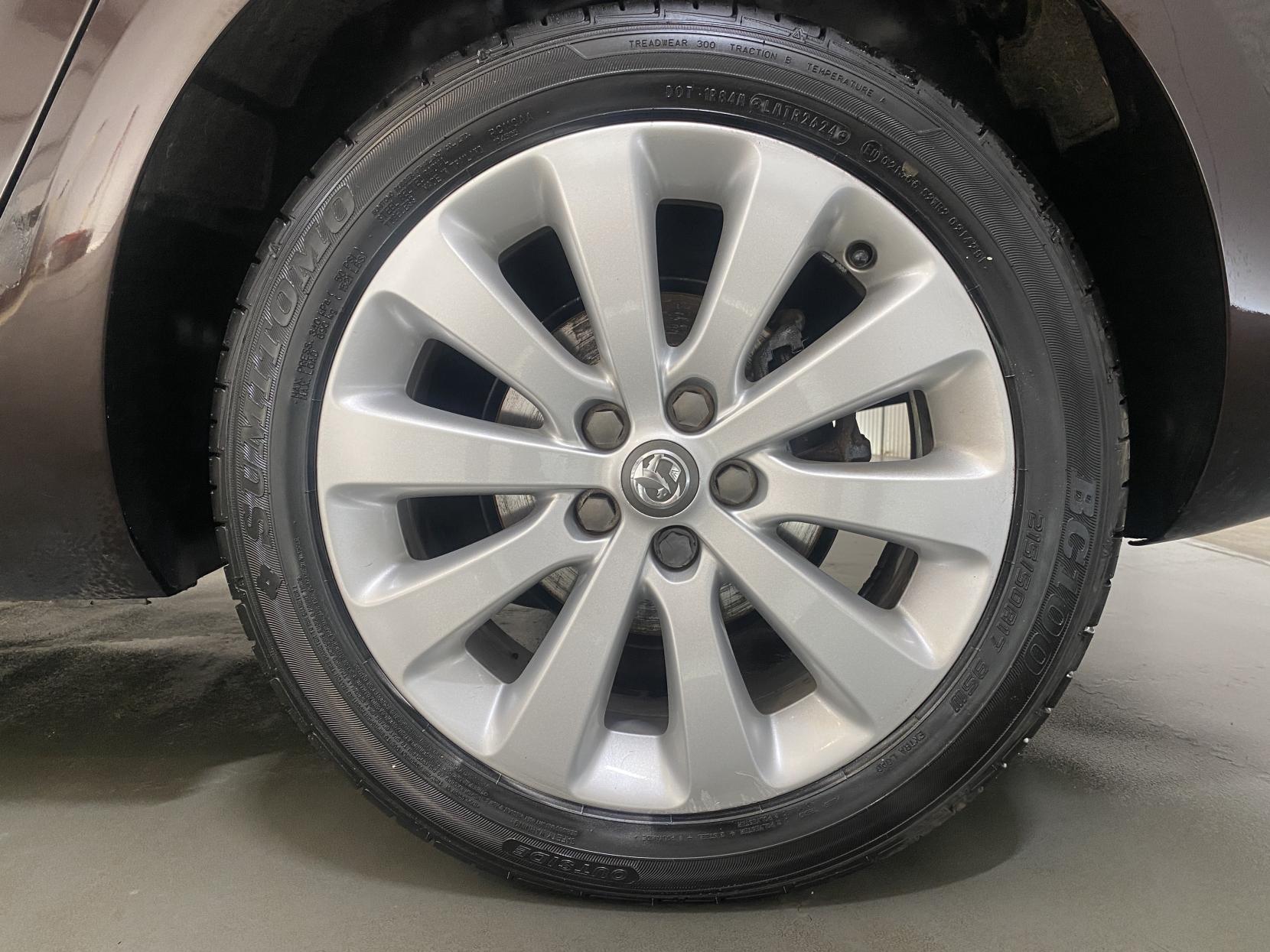 Vauxhall Astra 1.6 16V Elite Sports Tourer 5dr Petrol Auto Euro 5 (115 ps)