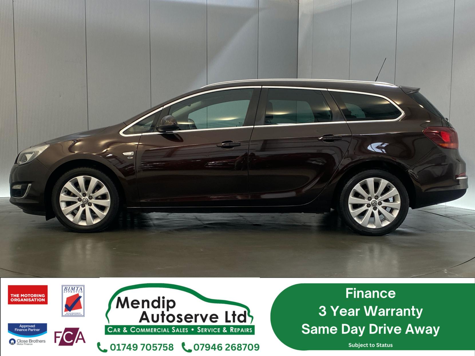 Vauxhall Astra 1.6 16V Elite Sports Tourer 5dr Petrol Auto Euro 5 (115 ps)