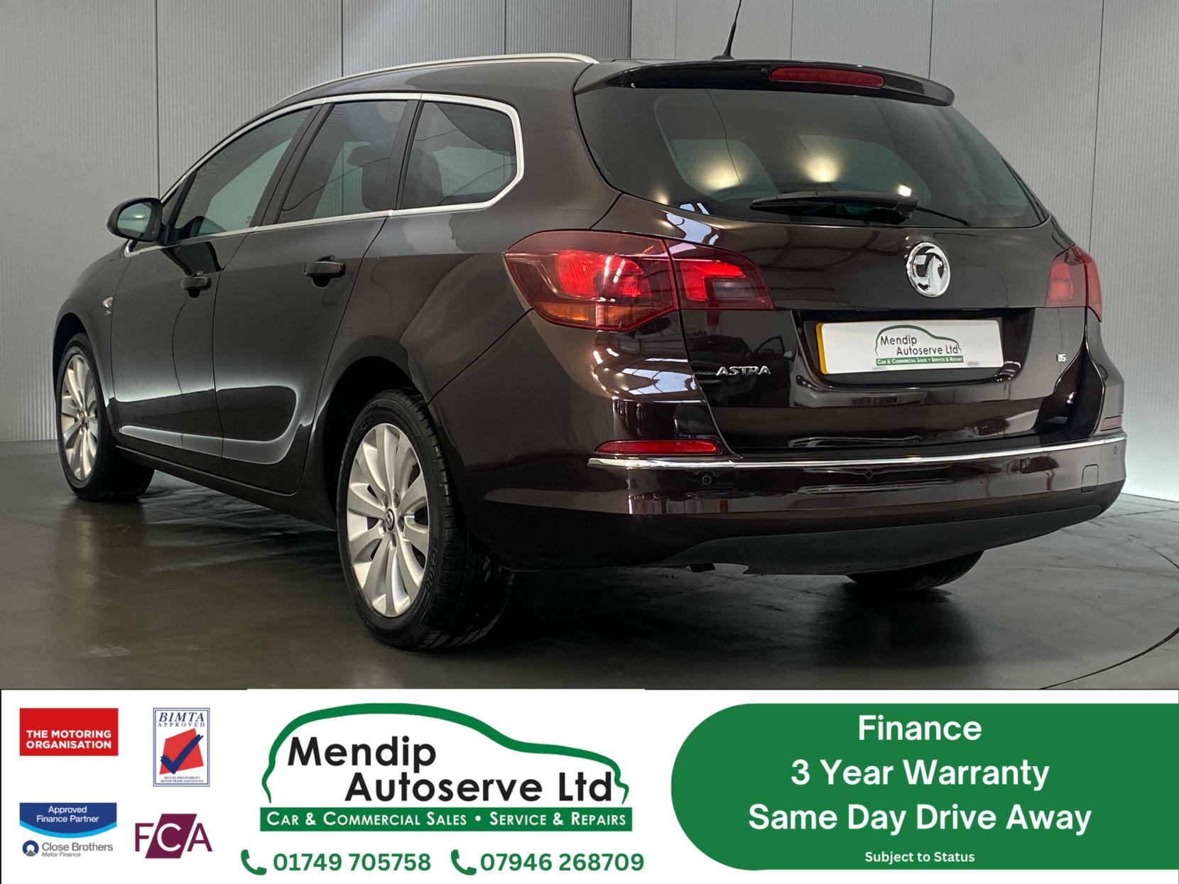 Vauxhall Astra 1.6 16V Elite Sports Tourer 5dr Petrol Auto Euro 5 (115 ps)