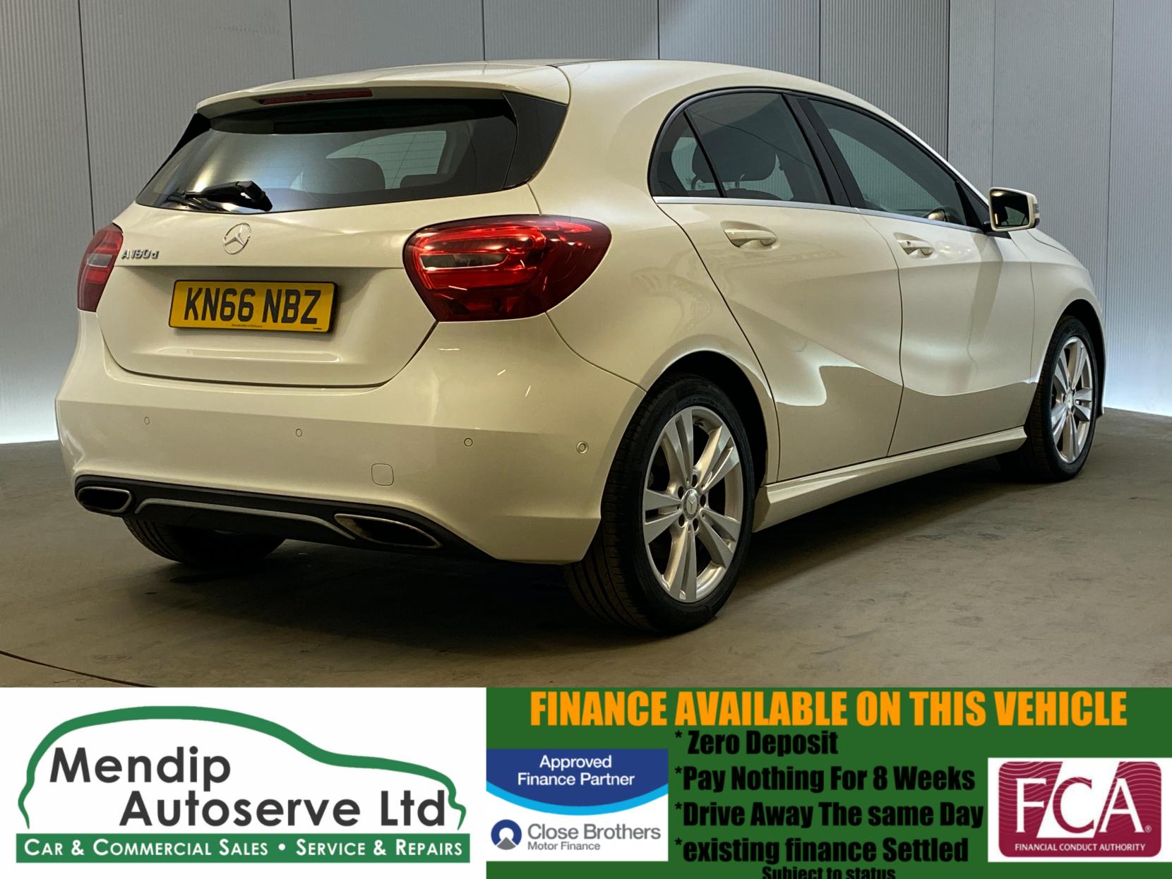 Mercedes-Benz A Class 1.5 A180d Sport (Executive) Hatchback 5dr Diesel Manual Euro 6 (s/s) (109 ps)