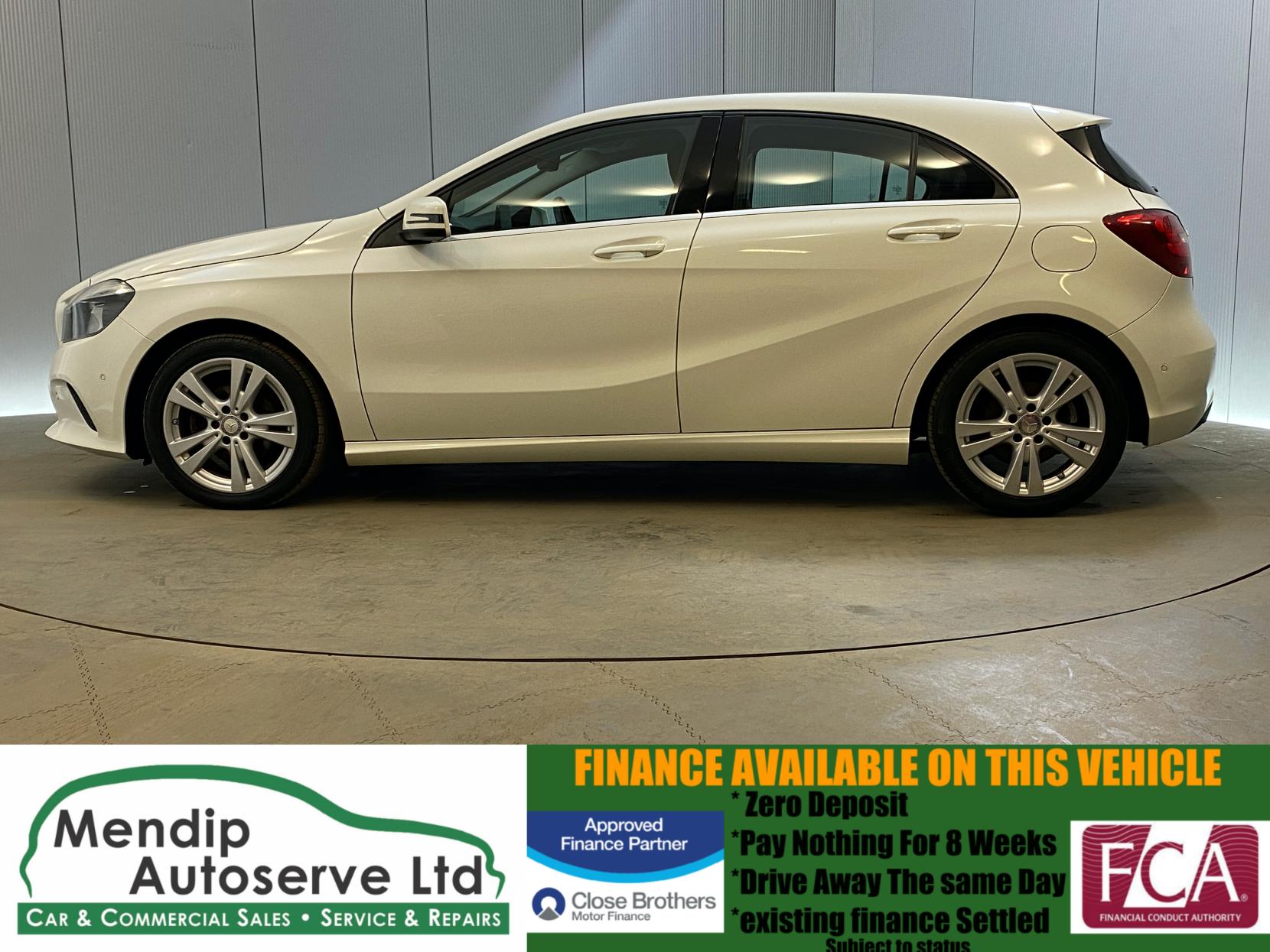 Mercedes-Benz A Class 1.5 A180d Sport (Executive) Hatchback 5dr Diesel Manual Euro 6 (s/s) (109 ps)