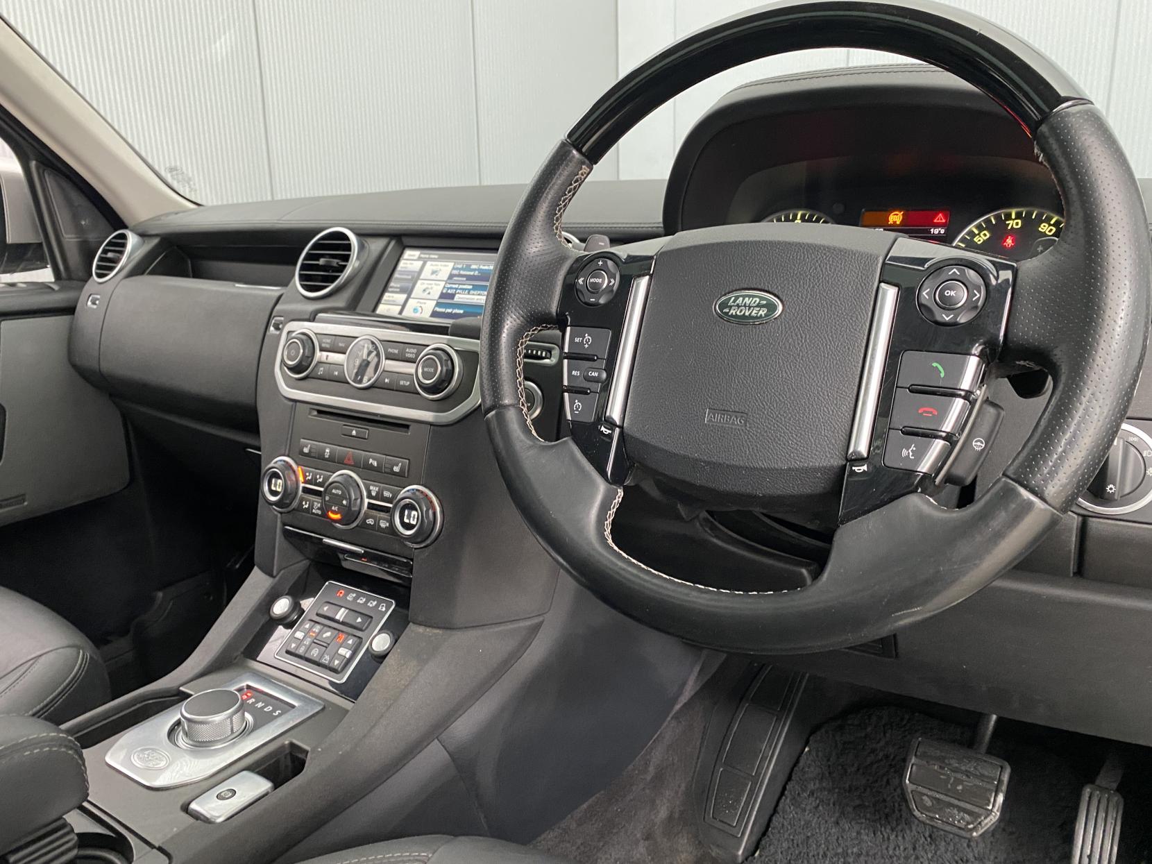 Land Rover Discovery 4 3.0 SD V6 HSE Luxury SUV 5dr Diesel Auto 4WD Euro 5 (s/s) (255 bhp)