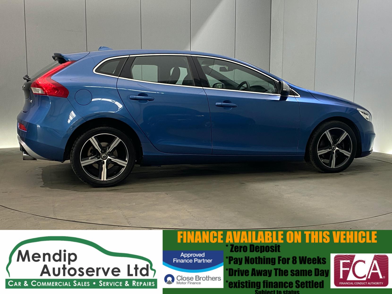 Volvo V40 2.0 T3 R-Design Hatchback 5dr Petrol Manual Euro 6 (s/s) (152 ps)