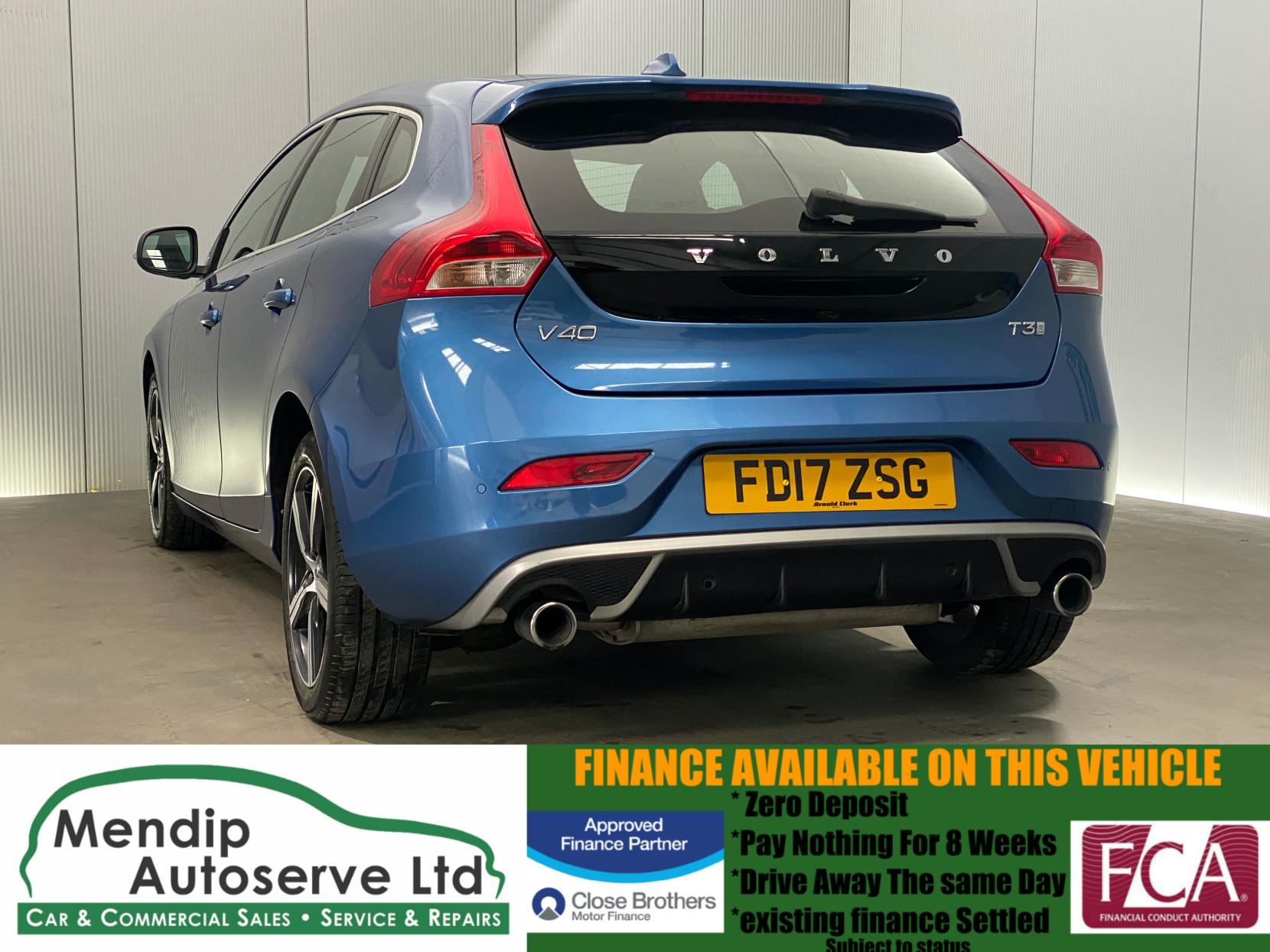 Volvo V40 2.0 T3 R-Design Hatchback 5dr Petrol Manual Euro 6 (s/s) (152 ps)