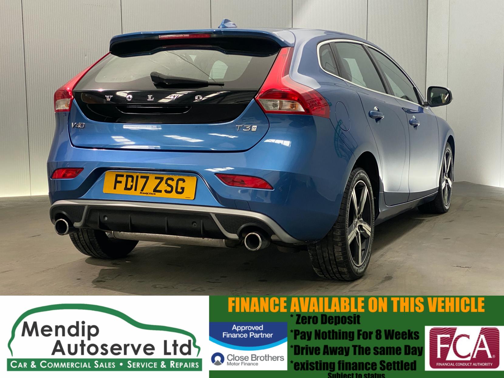 Volvo V40 2.0 T3 R-Design Hatchback 5dr Petrol Manual Euro 6 (s/s) (152 ps)