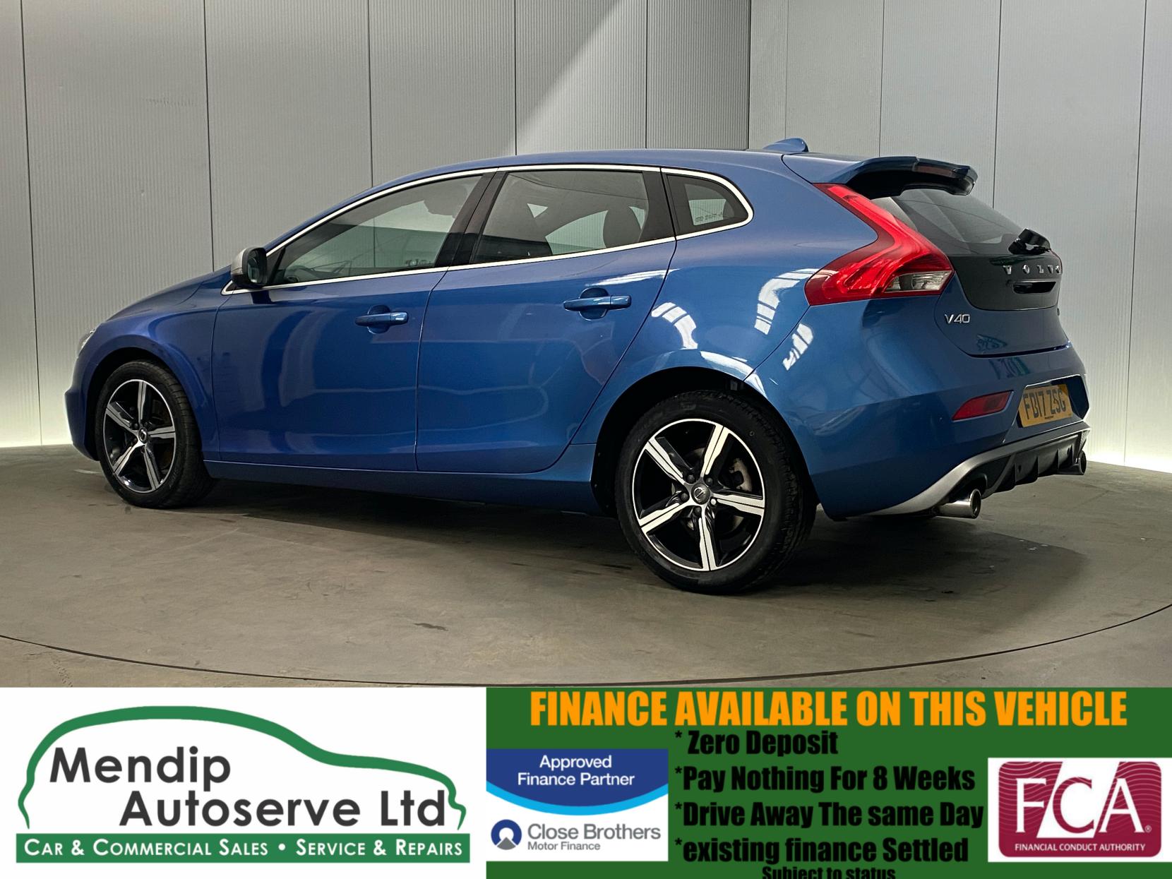 Volvo V40 2.0 T3 R-Design Hatchback 5dr Petrol Manual Euro 6 (s/s) (152 ps)