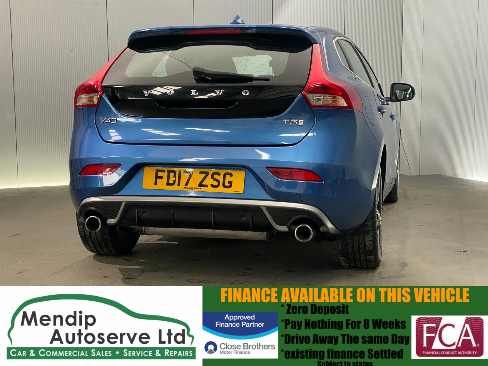 Volvo V40 2.0 T3 R-Design Hatchback 5dr Petrol Manual Euro 6 (s/s) (152 ps)