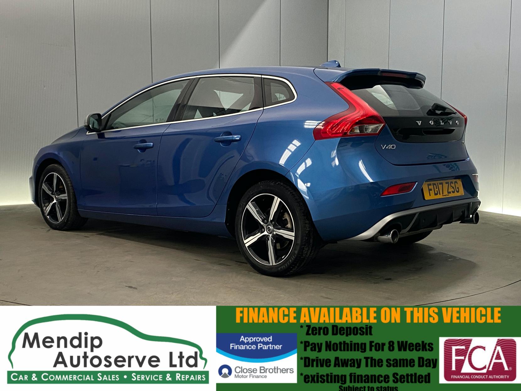 Volvo V40 2.0 T3 R-Design Hatchback 5dr Petrol Manual Euro 6 (s/s) (152 ps)