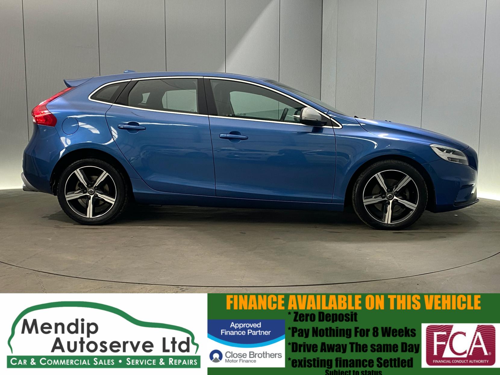 Volvo V40 2.0 T3 R-Design Hatchback 5dr Petrol Manual Euro 6 (s/s) (152 ps)