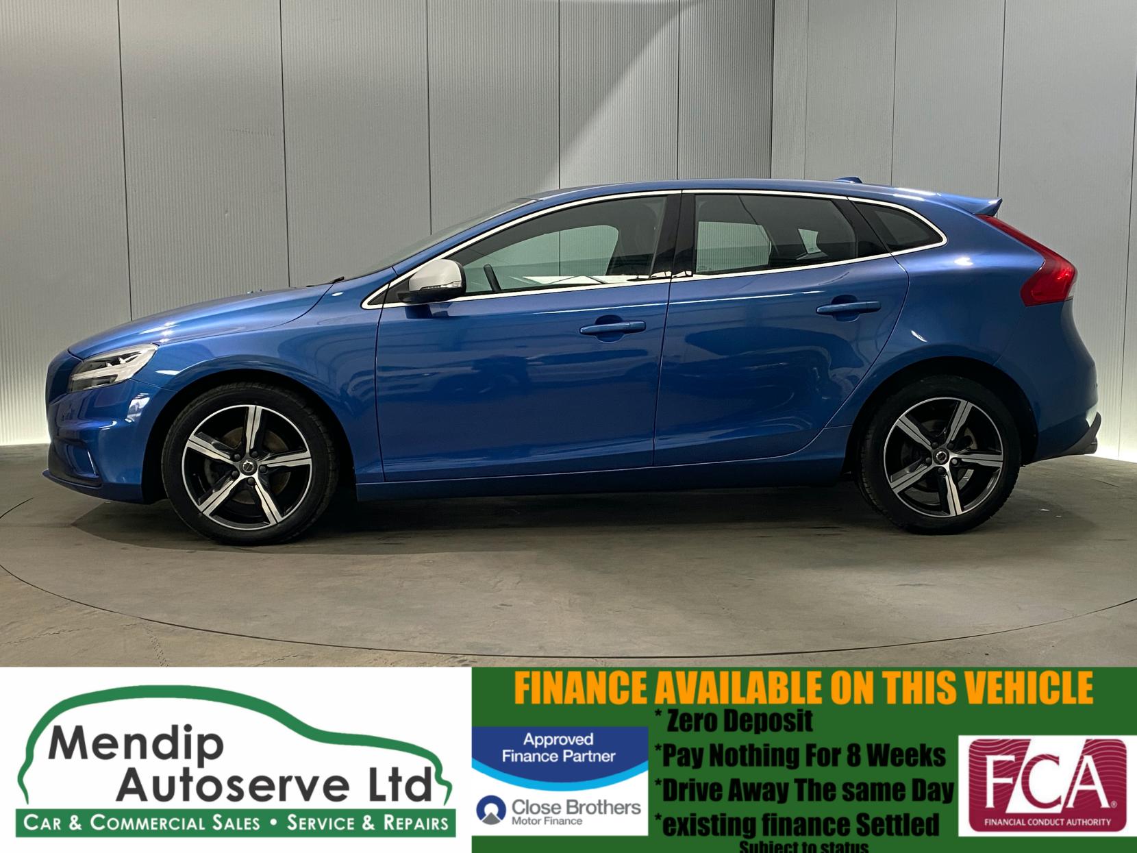 Volvo V40 2.0 T3 R-Design Hatchback 5dr Petrol Manual Euro 6 (s/s) (152 ps)