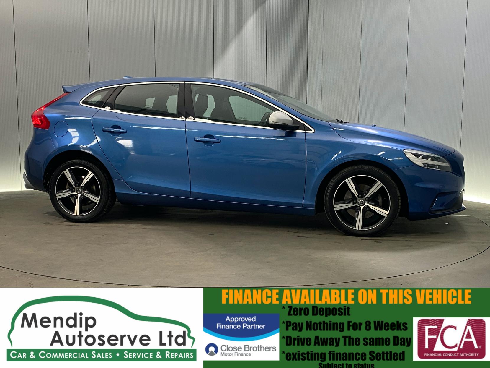 Volvo V40 2.0 T3 R-Design Hatchback 5dr Petrol Manual Euro 6 (s/s) (152 ps)