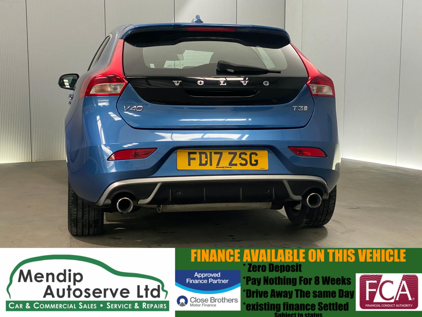 Volvo V40 2.0 T3 R-Design Hatchback 5dr Petrol Manual Euro 6 (s/s) (152 ps)