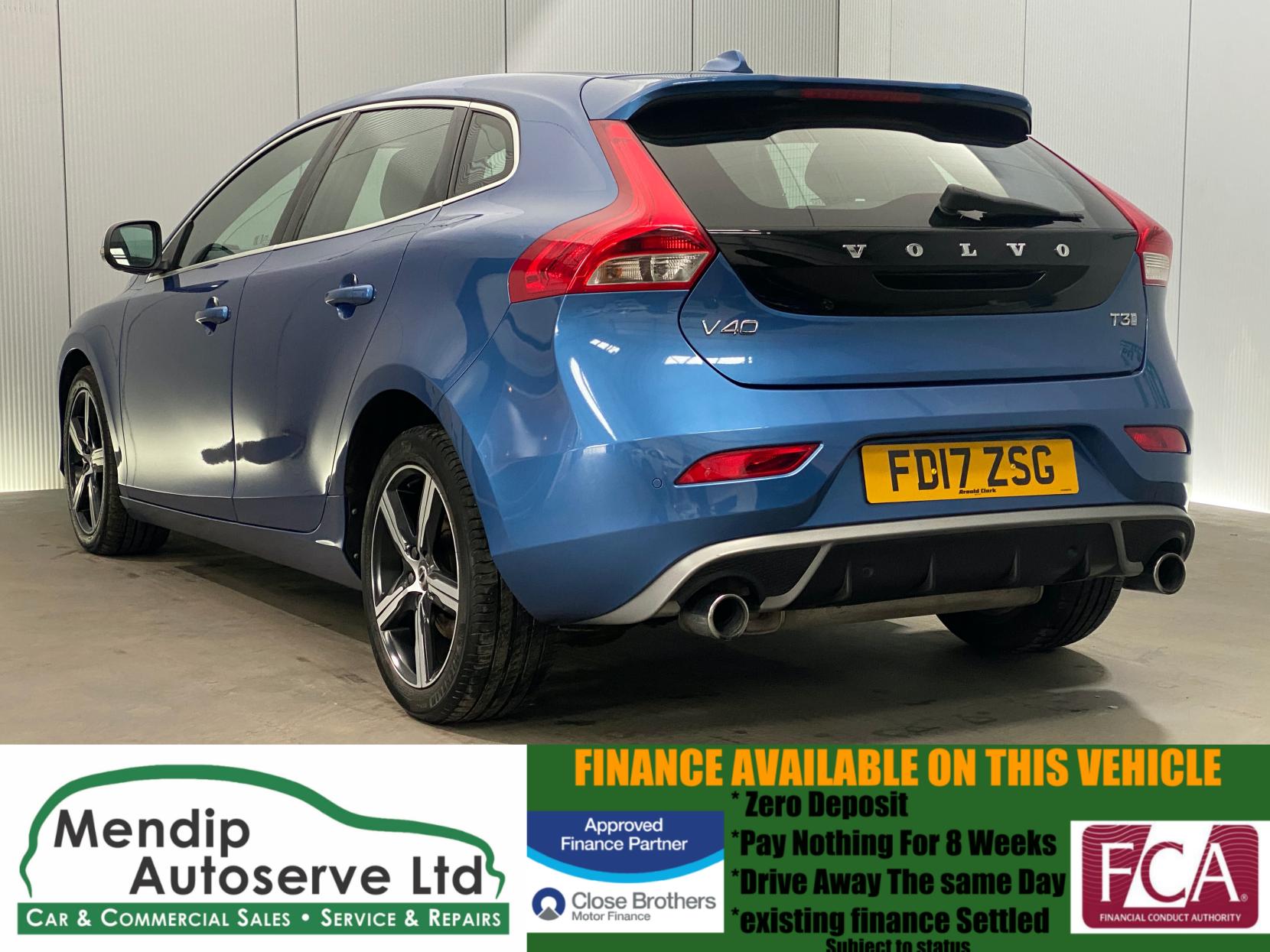 Volvo V40 2.0 T3 R-Design Hatchback 5dr Petrol Manual Euro 6 (s/s) (152 ps)