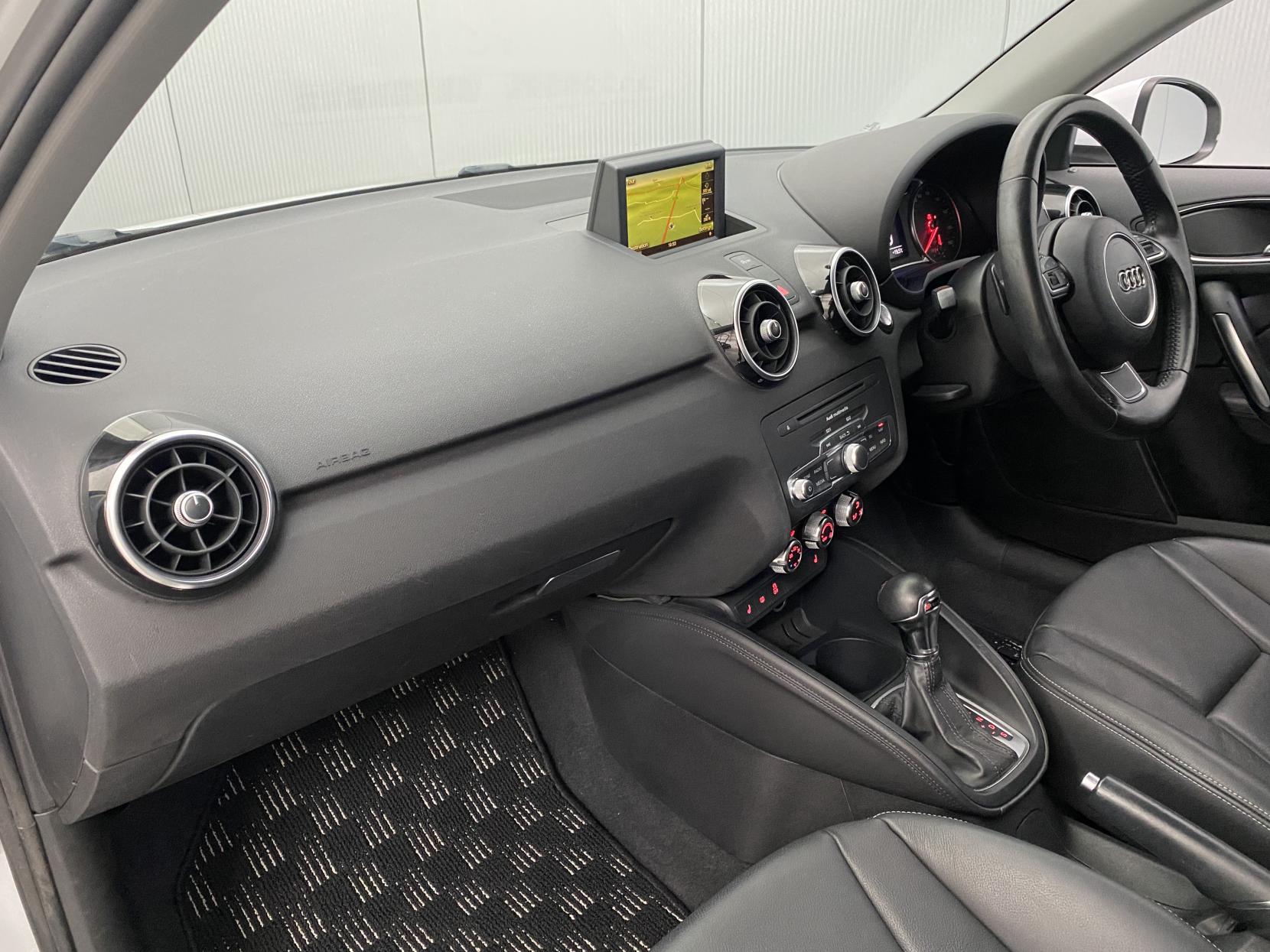 Audi A1 1.4 TFSI Sport Sportback 5dr Petrol S Tronic Euro 5 (s/s) (122 ps)