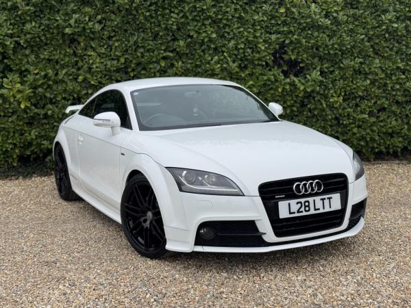 Audi TT 2.0 TFSI Black Edition Coupe 3dr Petrol S Tronic quattro Euro 5 (s/s) (211 ps)