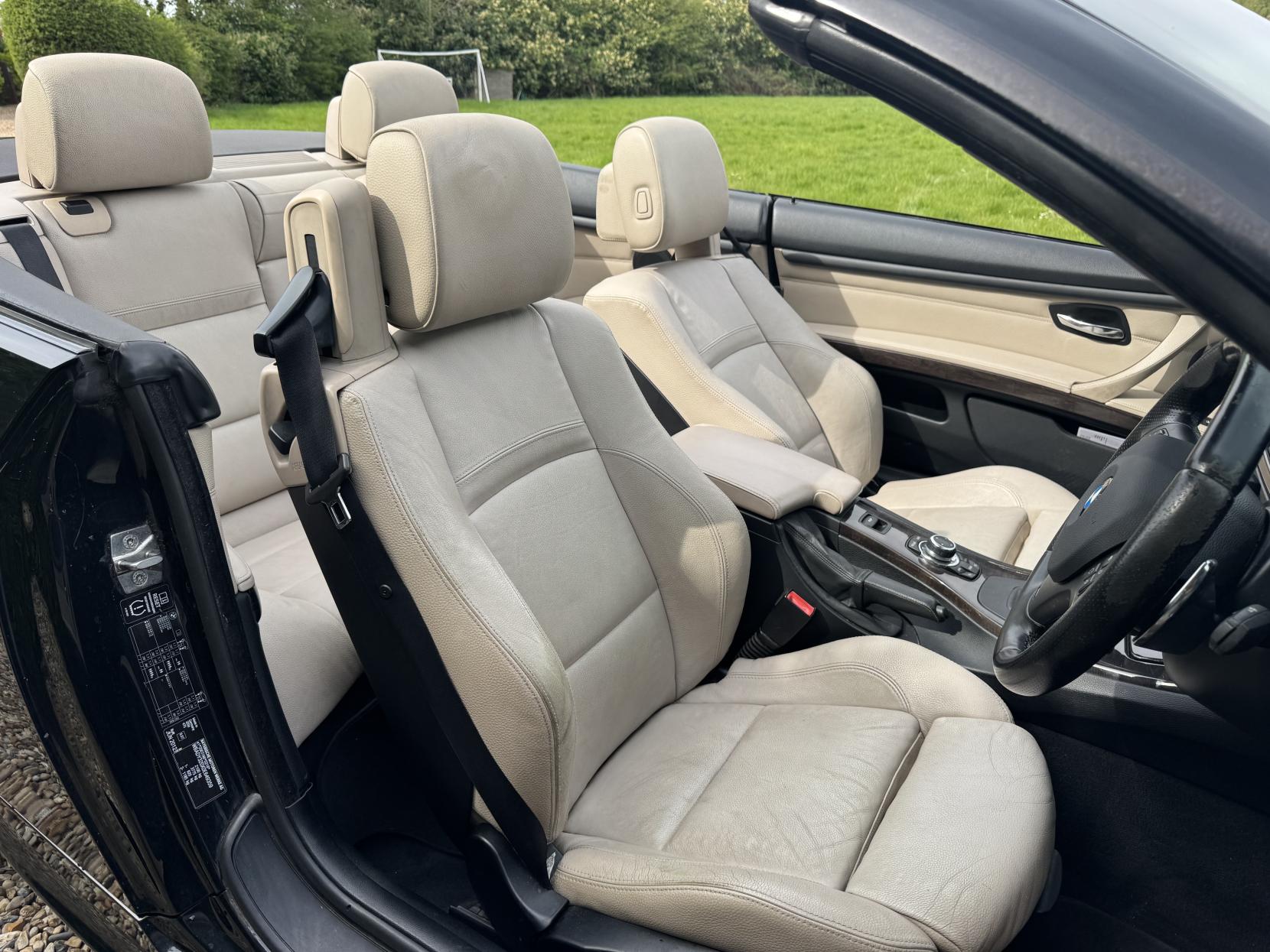 BMW 3 Series 2.0 320d Sport Plus Edition Convertible 2dr Diesel Steptronic Euro 5 (184 ps)