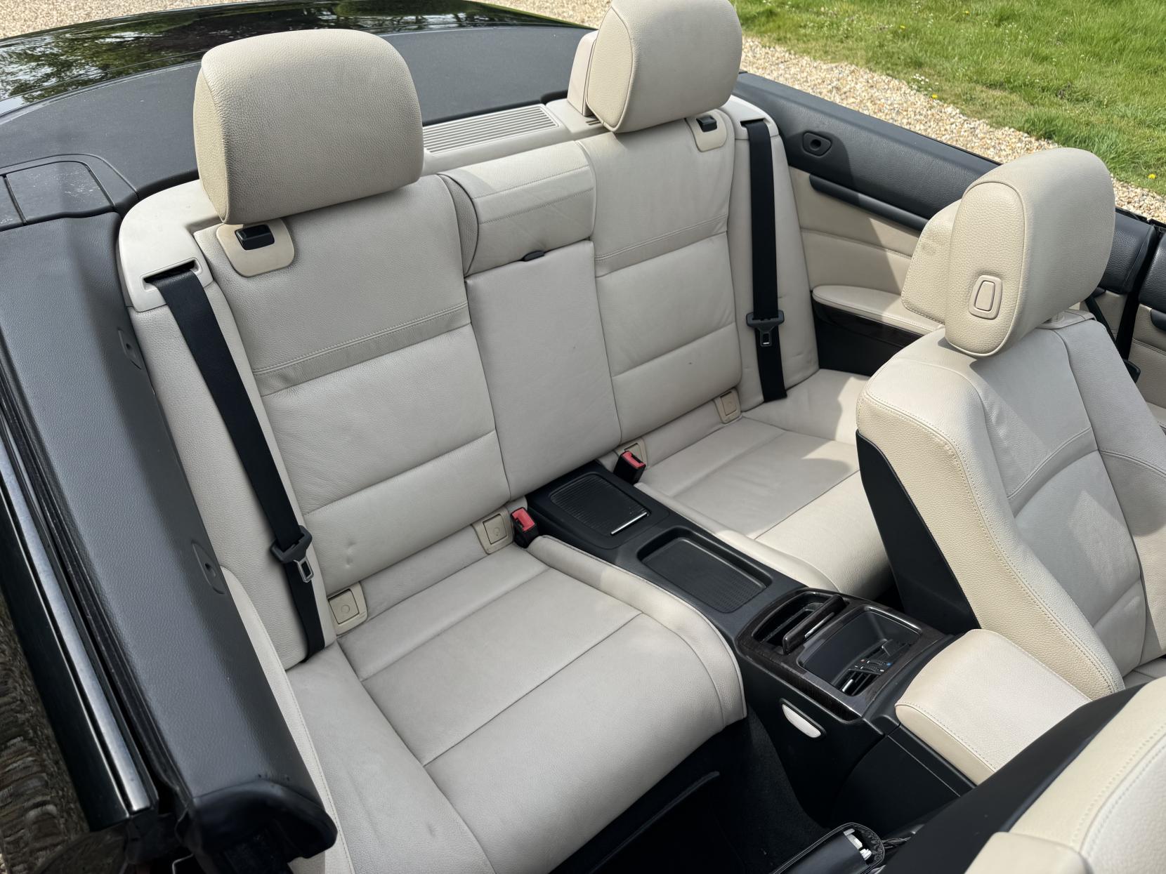 BMW 3 Series 2.0 320d Sport Plus Edition Convertible 2dr Diesel Steptronic Euro 5 (184 ps)