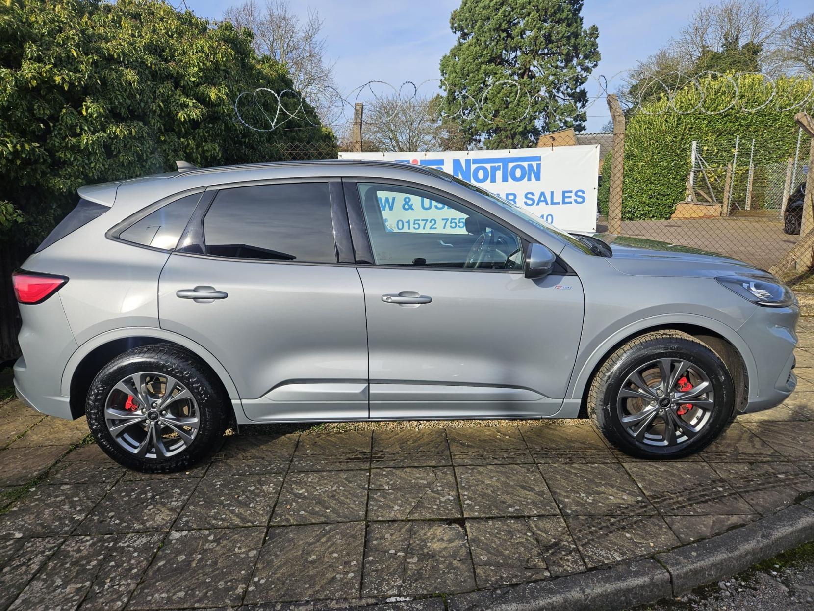 Ford Kuga 2.5 EcoBoost Duratec 14.4kWh ST-Line SUV 5dr Petrol Plug-in Hybrid CVT Euro 6 (s/s) (225 ps)