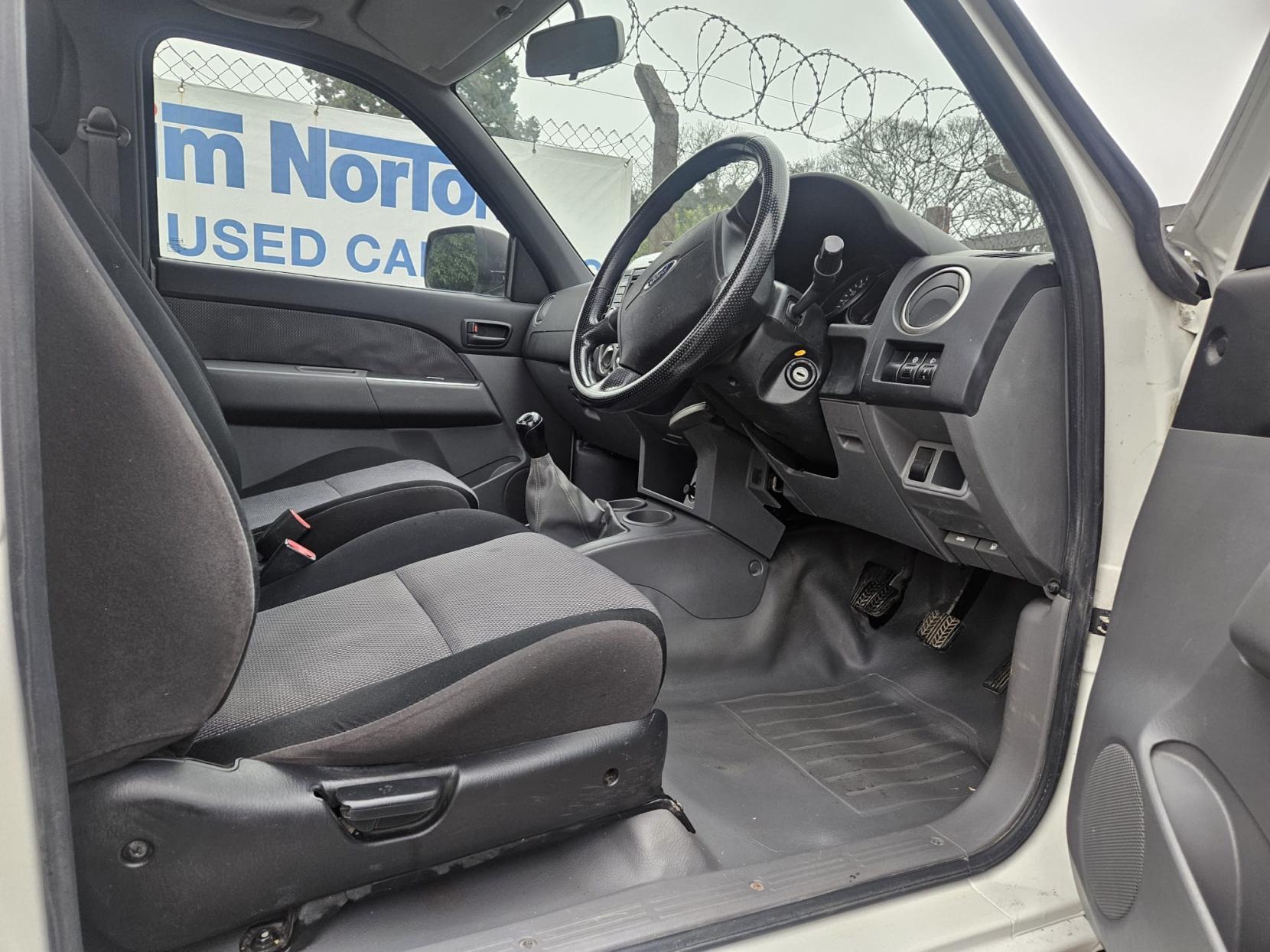 Ford Ranger 2.5 TDCi Pickup 2dr Diesel Manual 4x2 (140 bhp)