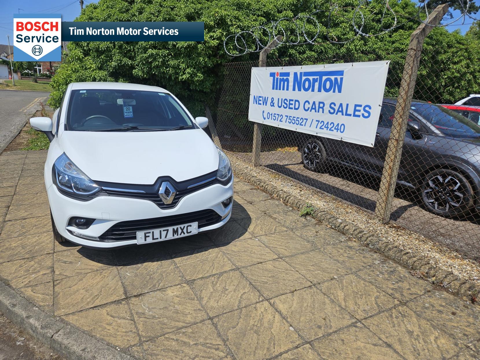 Renault Clio 1.2 16V Dynamique Nav Hatchback 5dr Petrol Manual Euro 6 (75 ps)