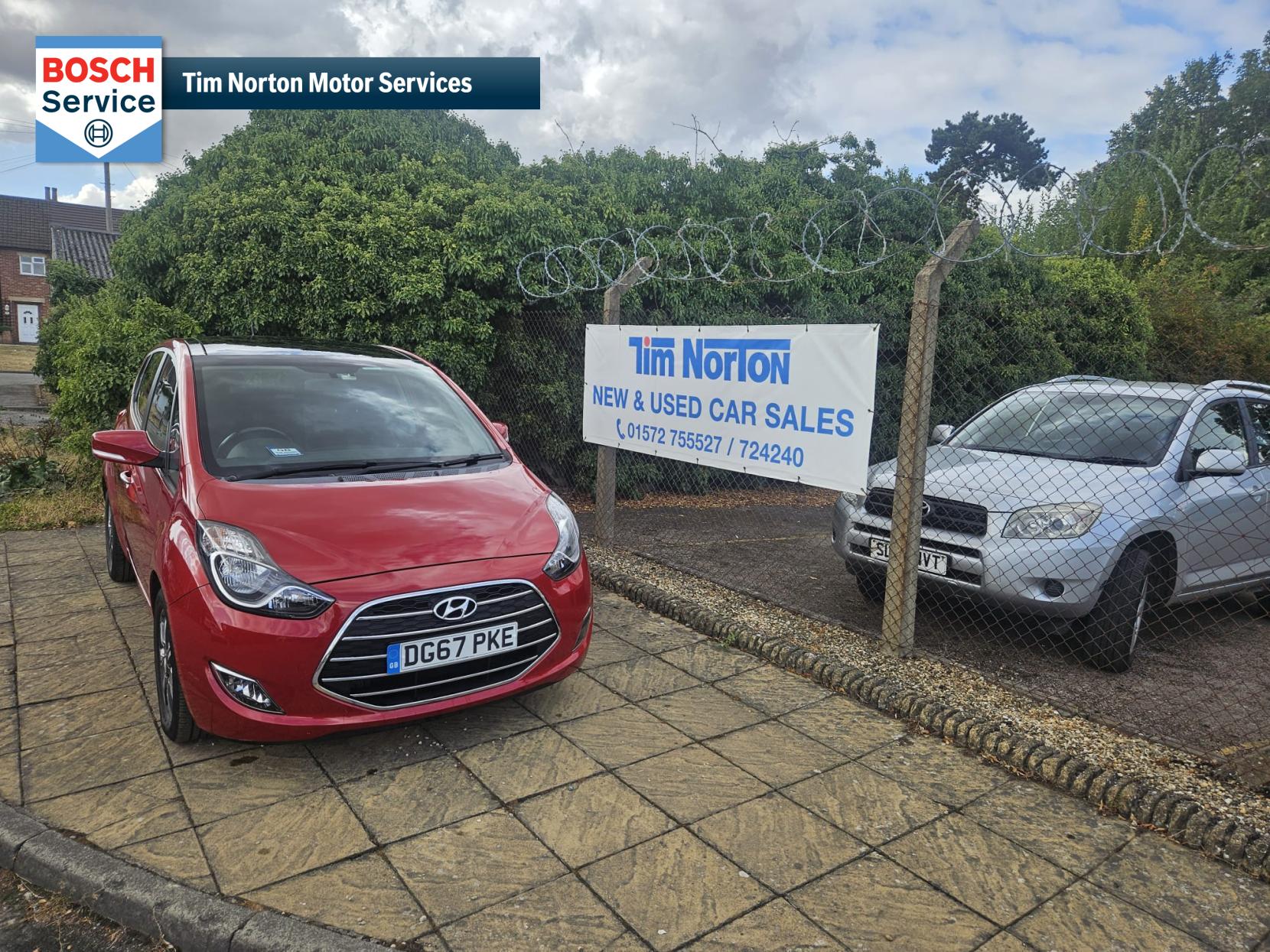 Hyundai ix20 1.4 Blue Drive Premium Nav Hatchback 5dr Petrol Manual Euro 6 (s/s) (90 ps)